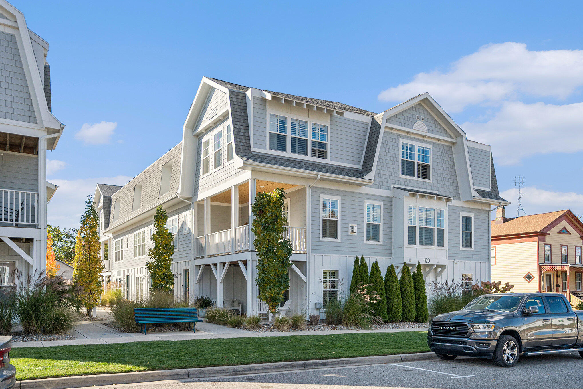 New Buffalo MI, 120 N Barton, Unit Unit B