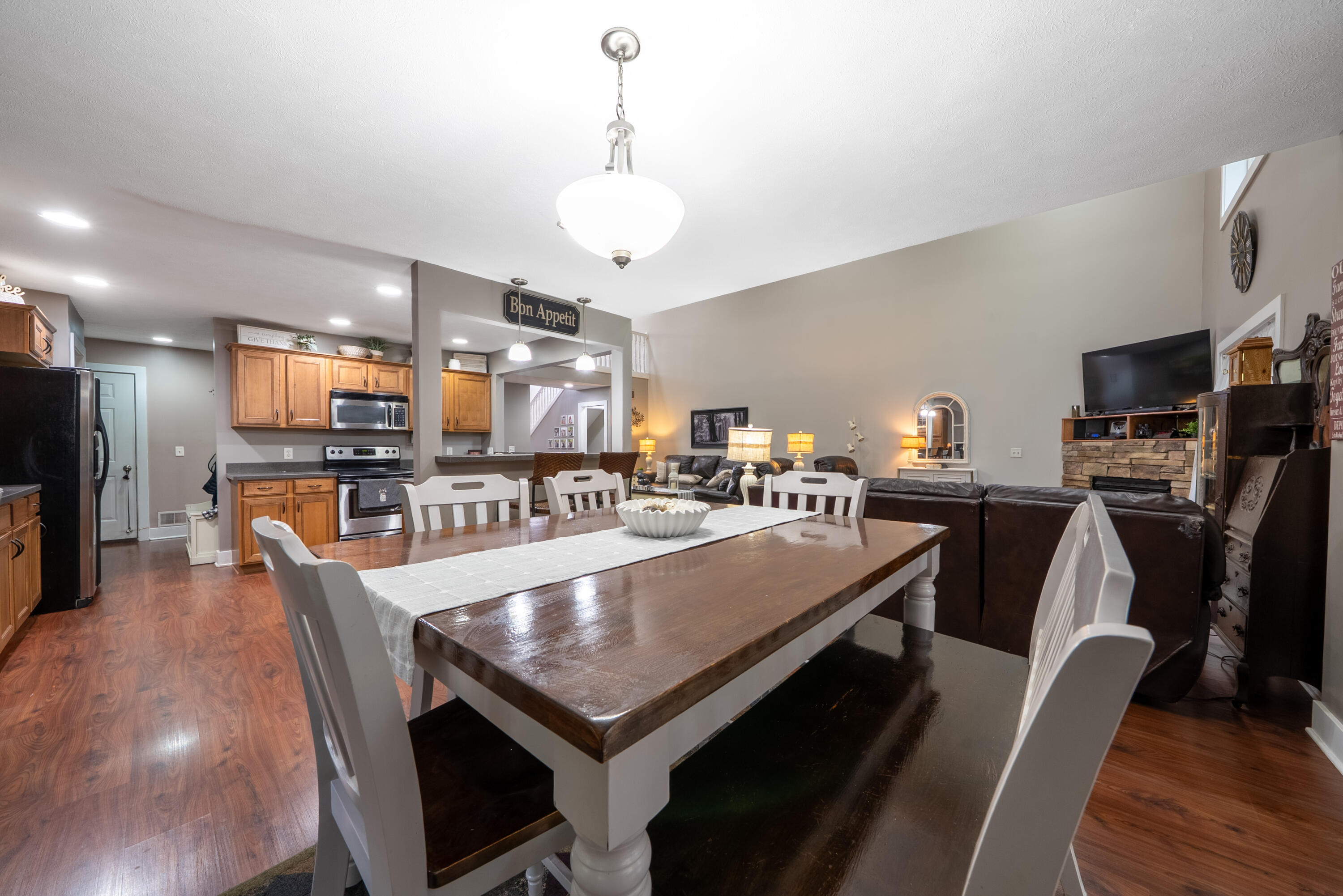 907 N Sandalwood Circle Muskegon MI 49441