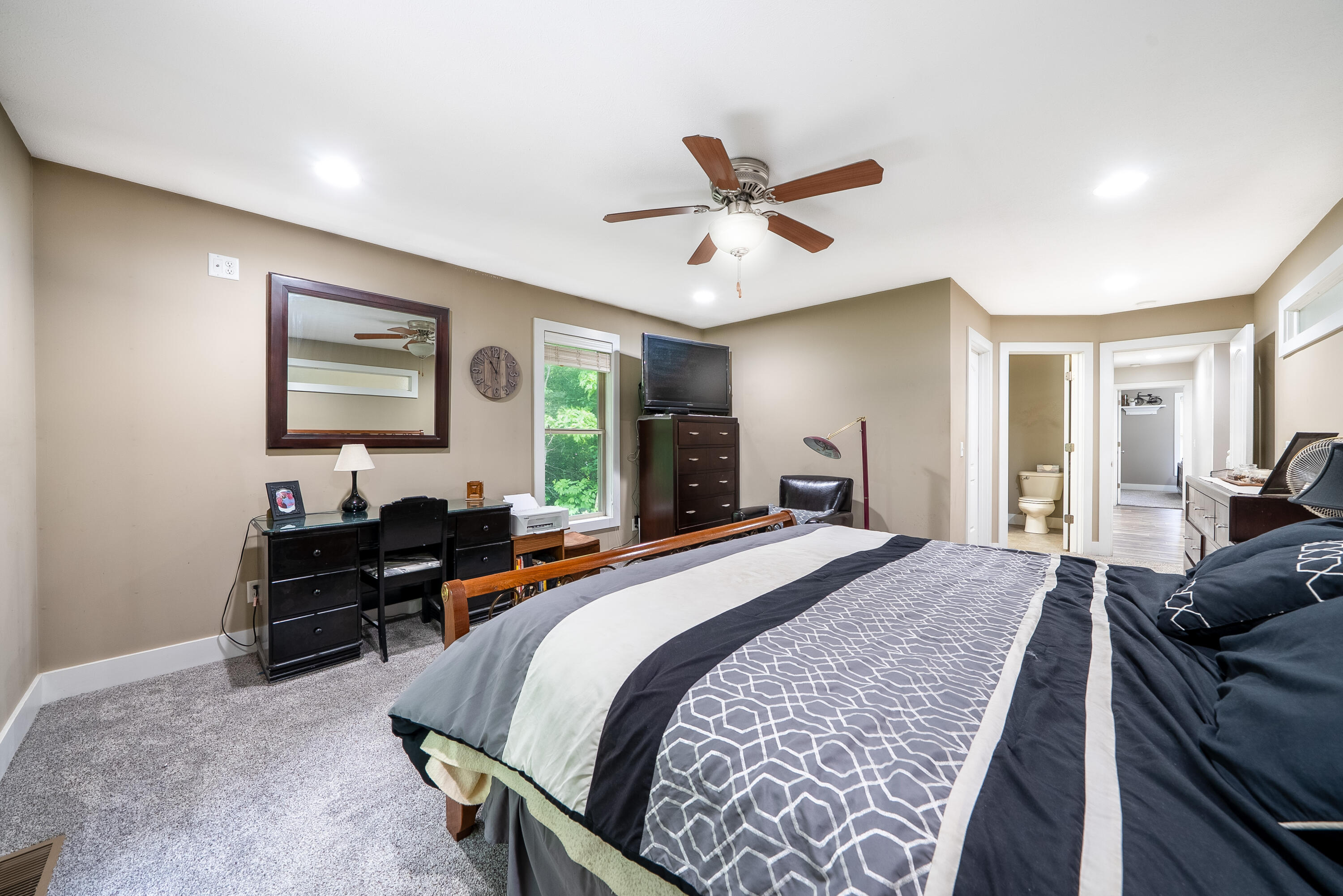 907 N Sandalwood Circle Muskegon MI 49441
