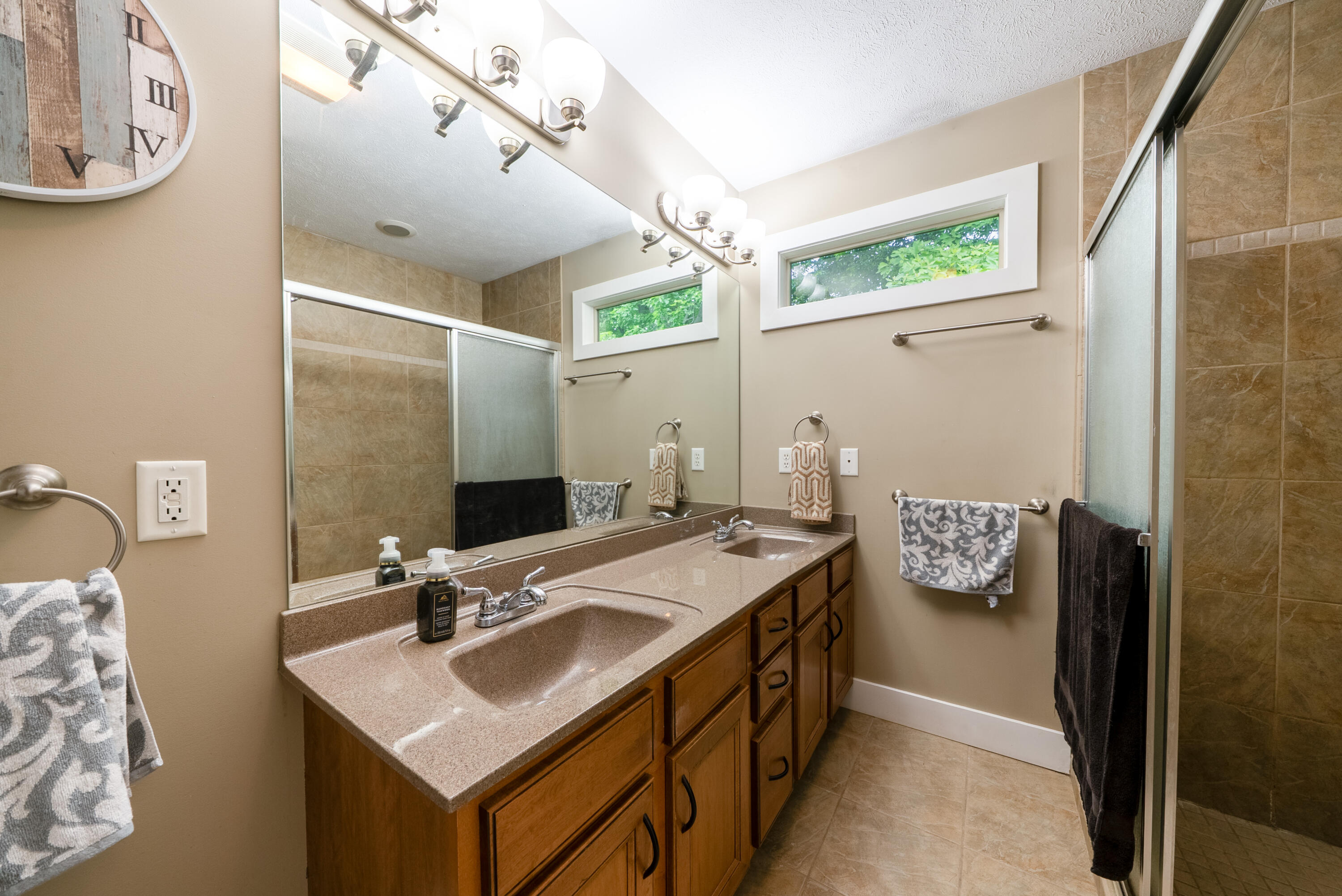 907 N Sandalwood Circle Muskegon MI 49441