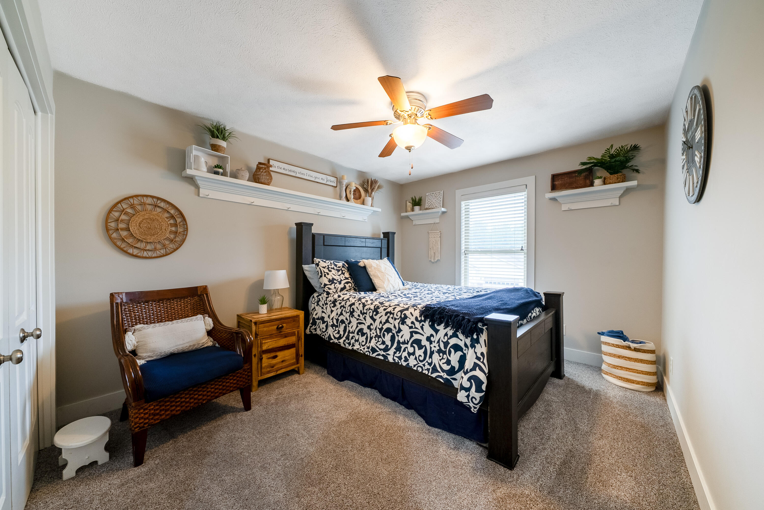 907 N Sandalwood Circle Muskegon MI 49441