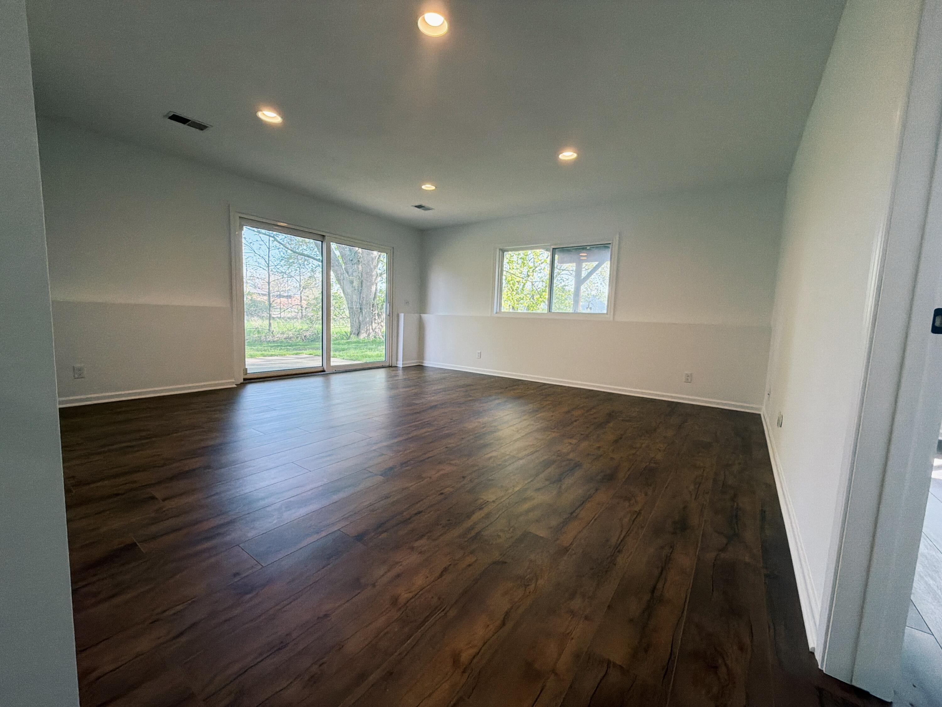 1440 Woodlawn Cmns Grand Haven MI 49417