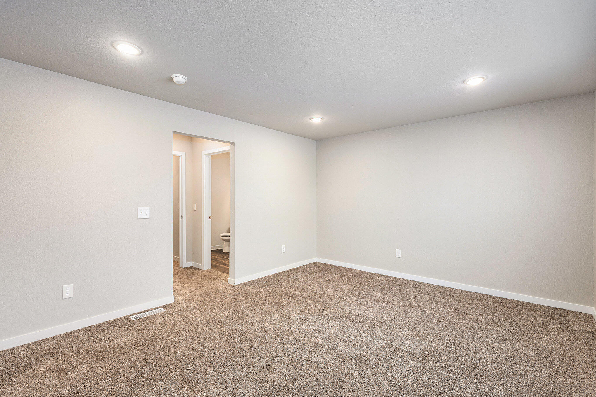 834 Winchester Street Holland MI 49423