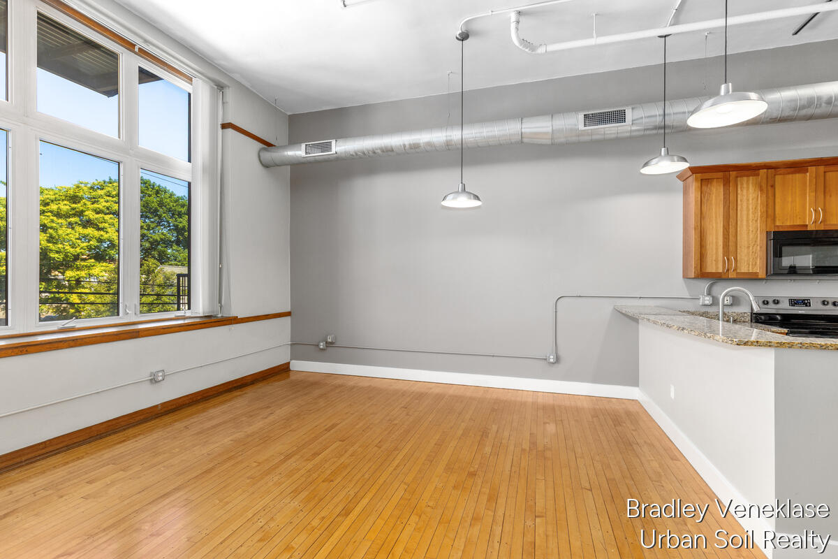 600 Broadway Avenue NW Grand Rapids MI 49504