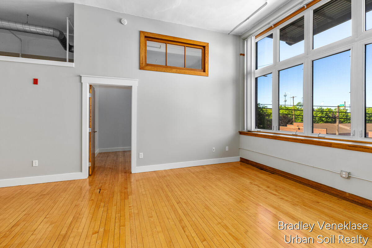 600 Broadway Avenue NW Grand Rapids MI 49504