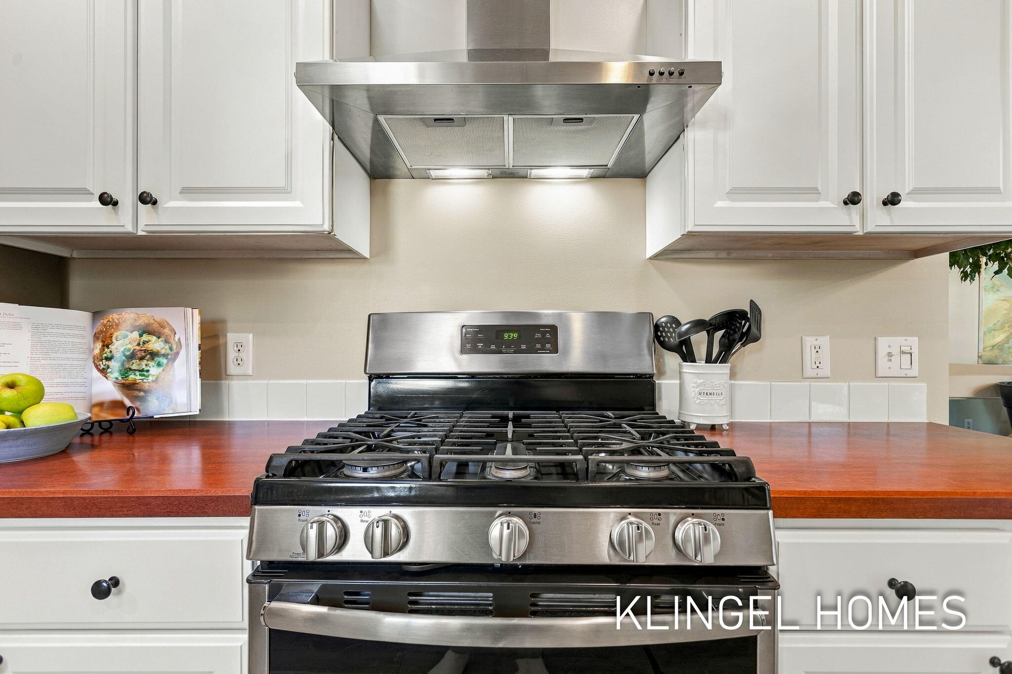 858 Bluff Creek Drive Grand Haven MI 49417
