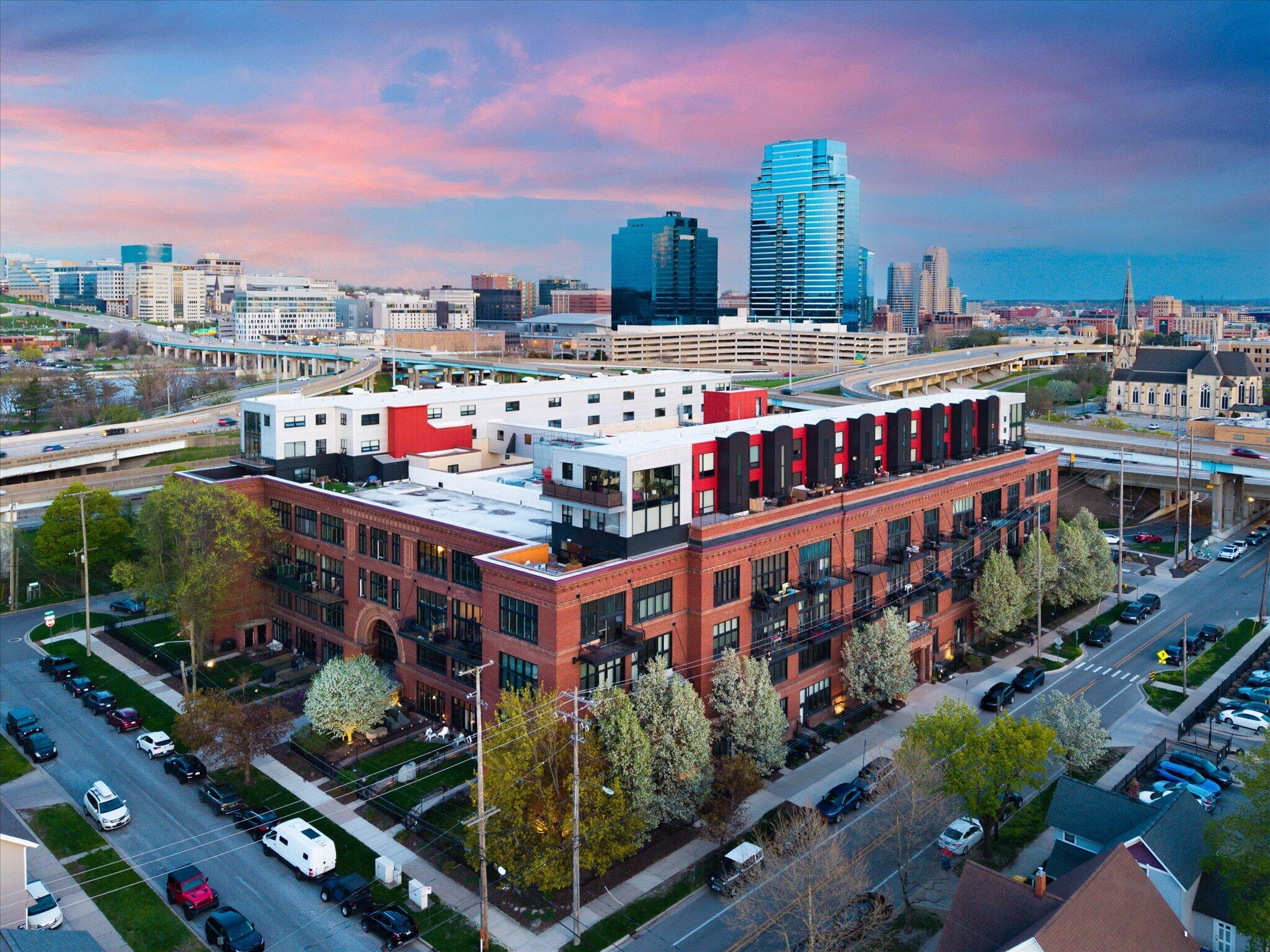 600 Broadway Avenue NW Grand Rapids MI 49504