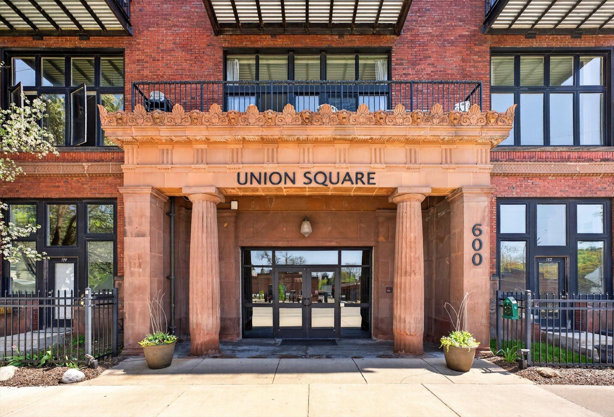 600 Broadway Avenue NW Grand Rapids MI 49504