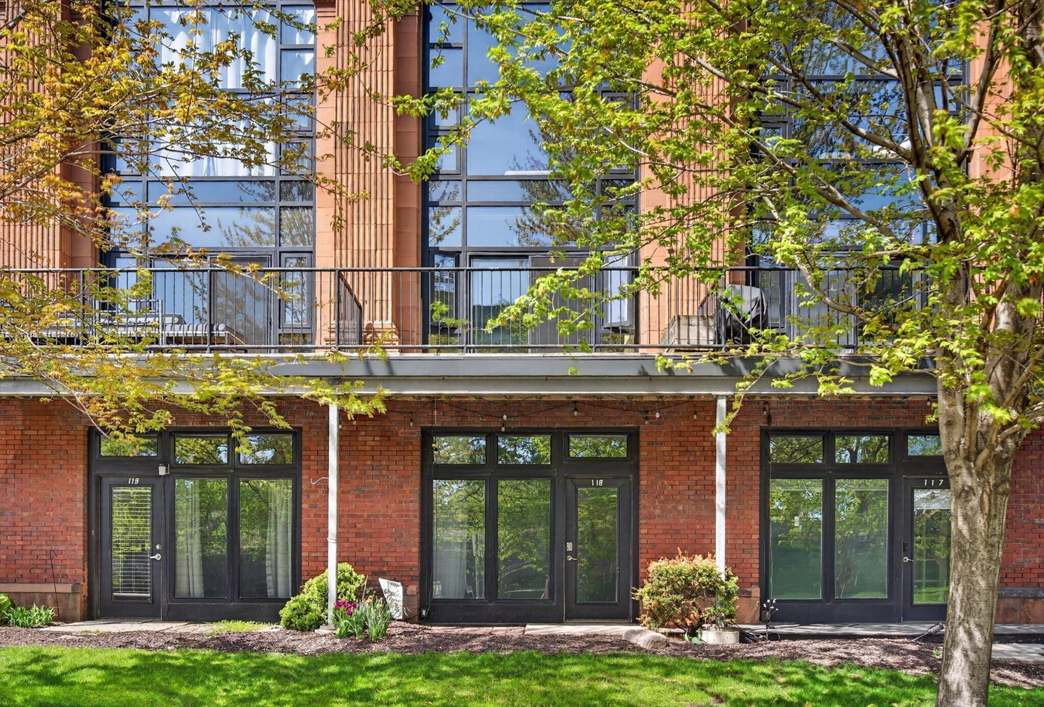 600 Broadway Avenue NW Grand Rapids MI 49504