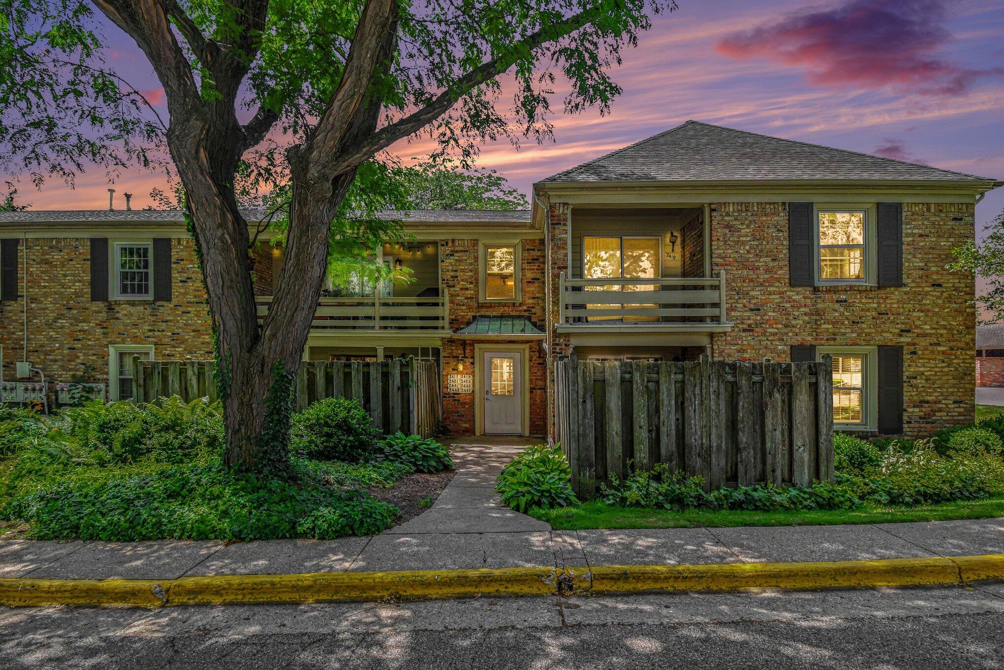 2421 Abbington Drive SE Grand Rapids MI 49506