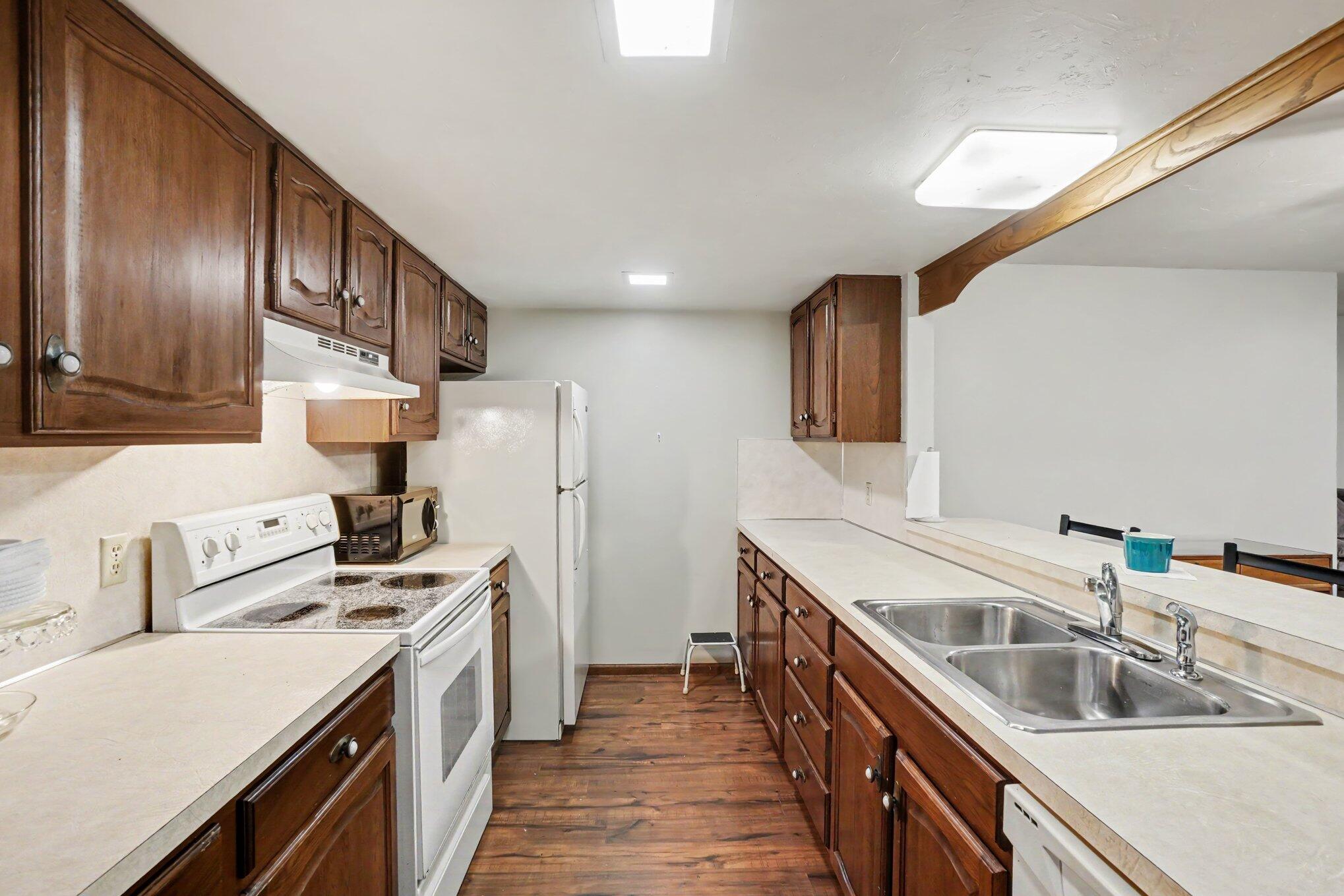 861 Millbridge Avenue Holland MI 49423