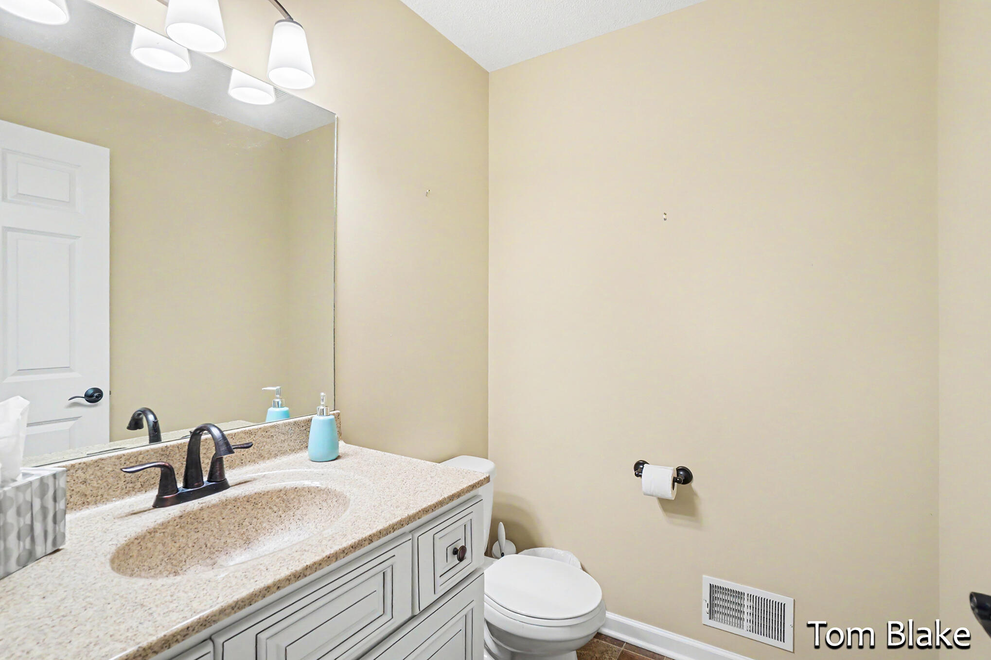 2143 Rosewood Lane Muskegon MI 49441