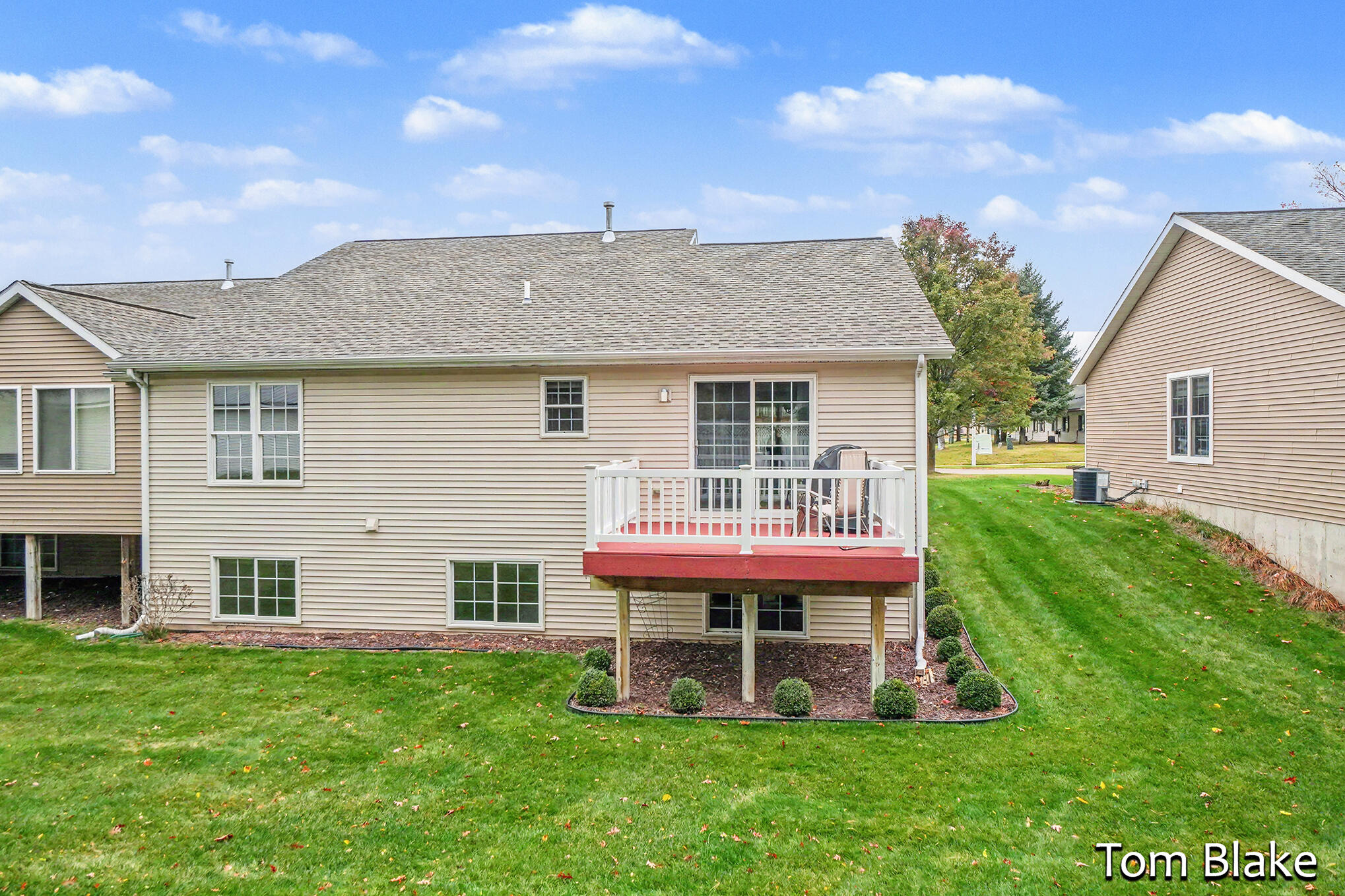 2143 Rosewood Lane Muskegon MI 49441