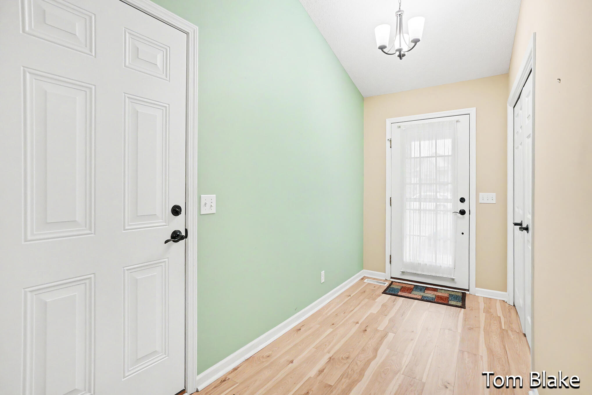2143 Rosewood Lane Muskegon MI 49441