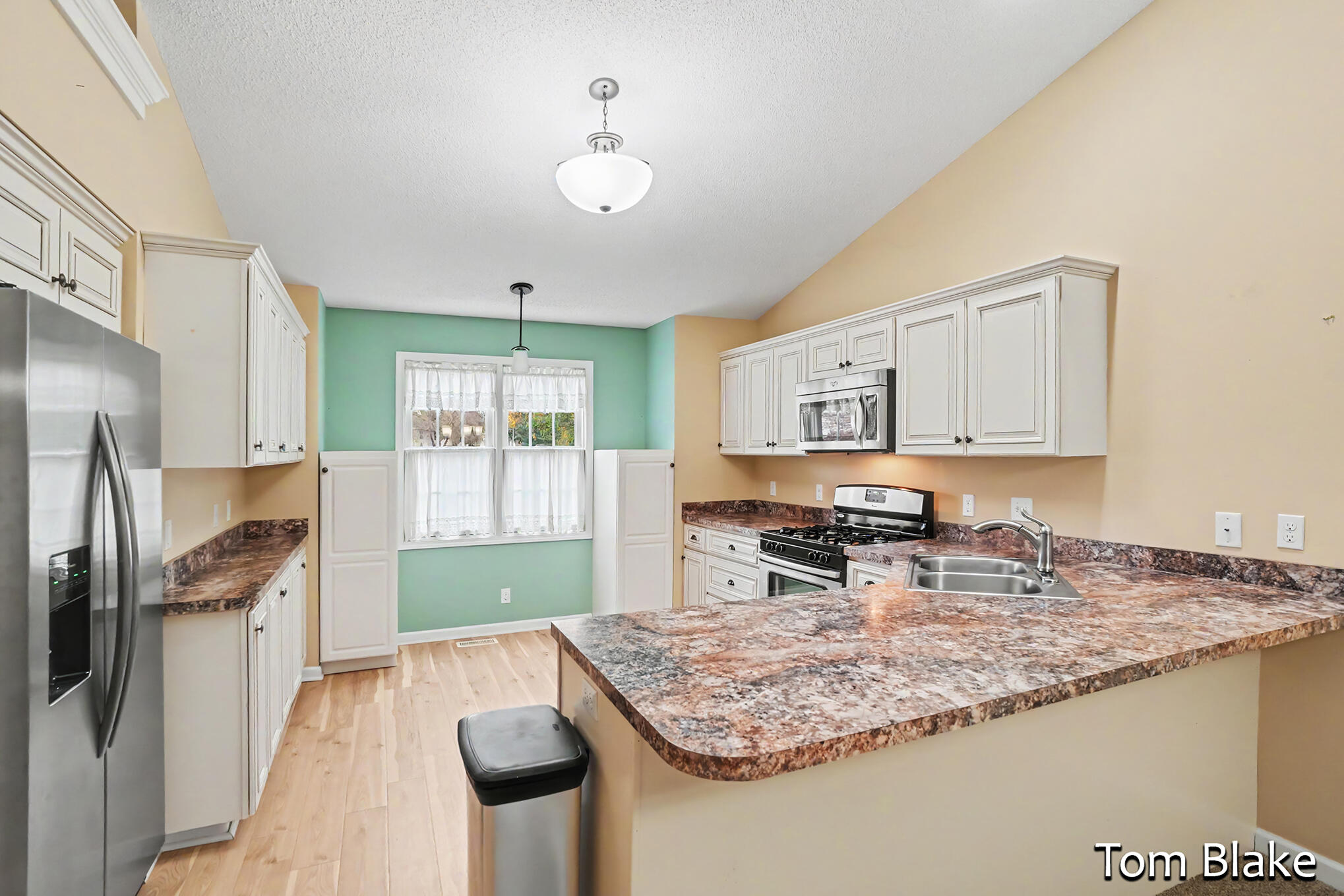 2143 Rosewood Lane Muskegon MI 49441
