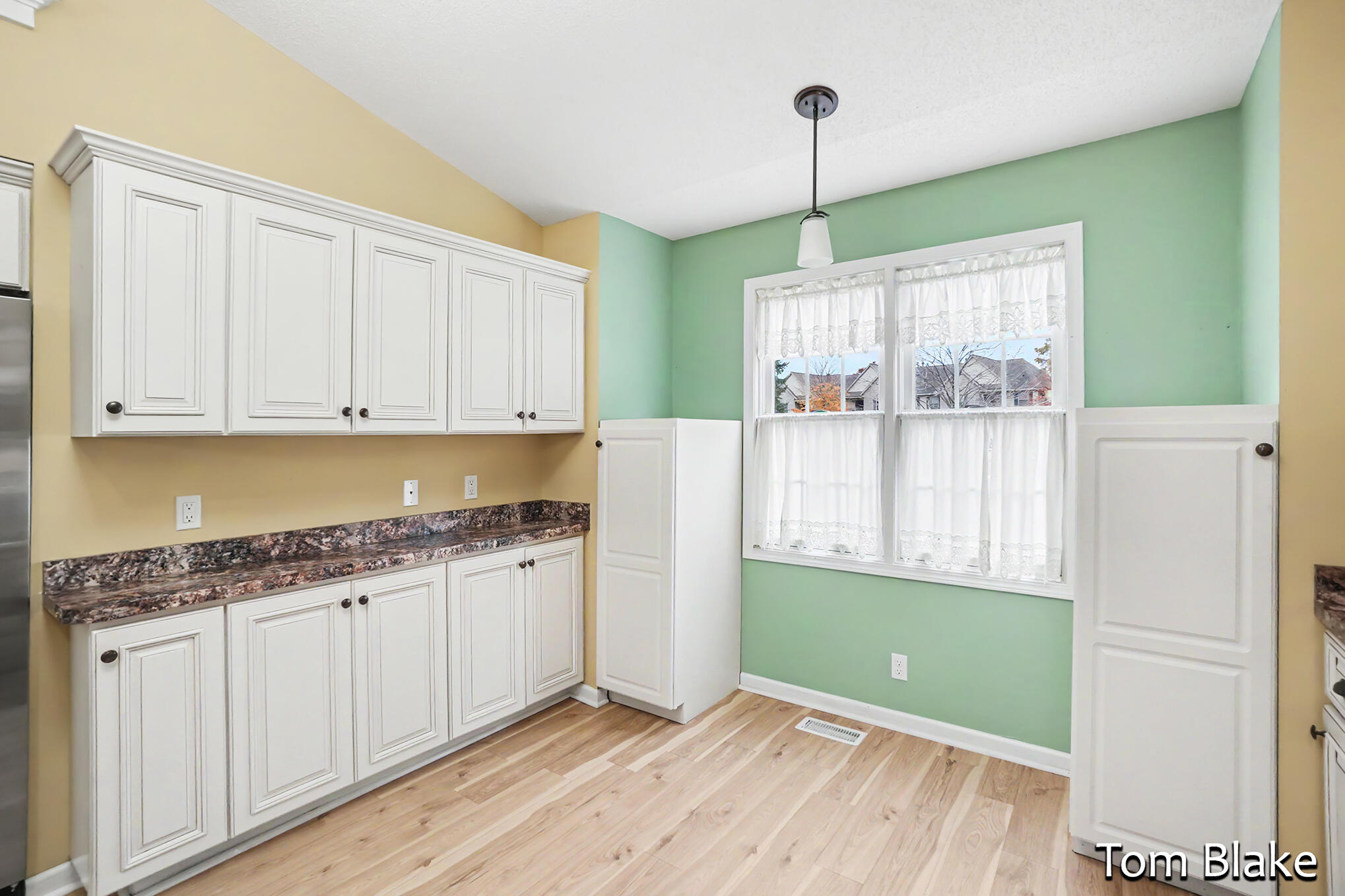 2143 Rosewood Lane Muskegon MI 49441