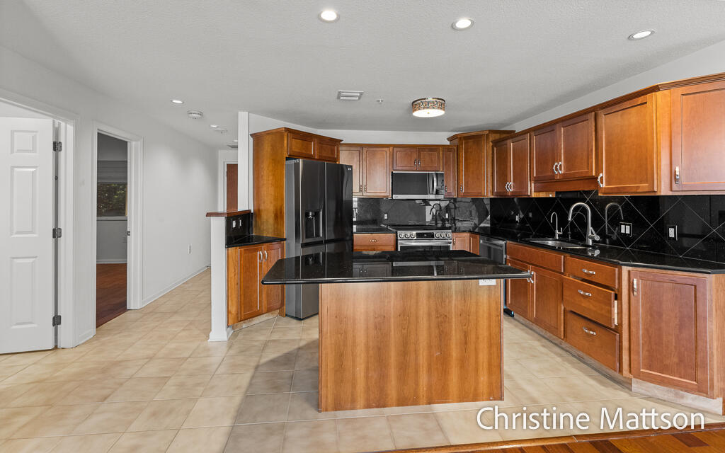 2964 Lakeshore Drive Muskegon MI 49441
