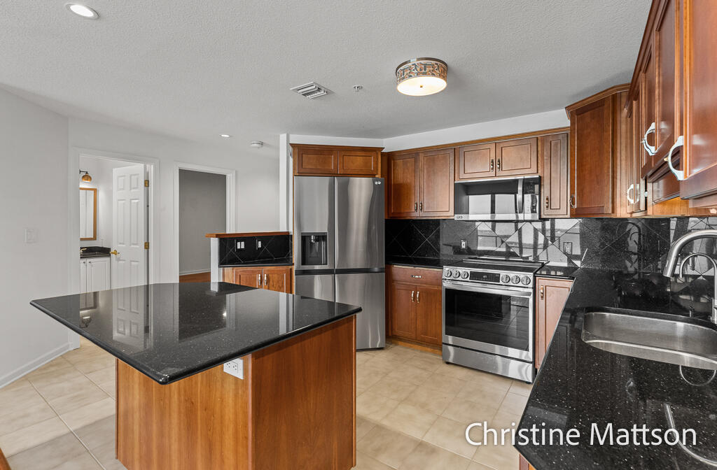 2964 Lakeshore Drive Muskegon MI 49441