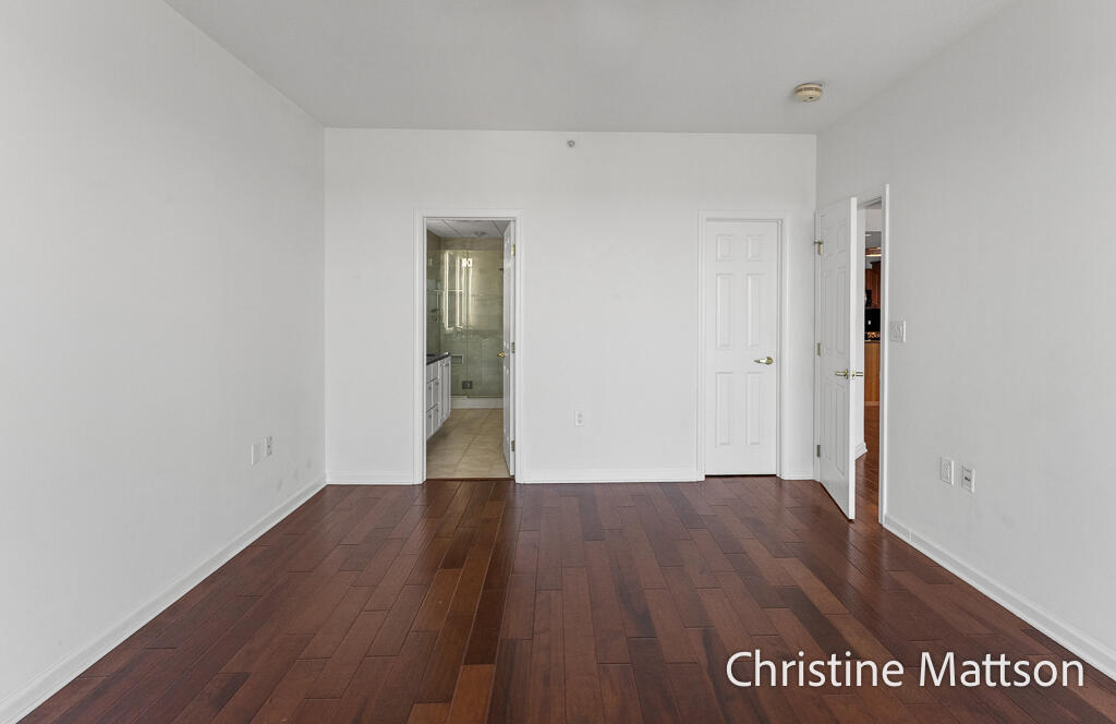 2964 Lakeshore Drive Muskegon MI 49441