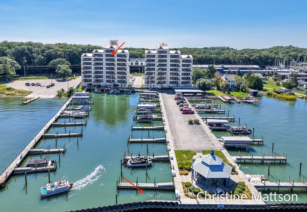 2964 Lakeshore Drive Muskegon MI 49441