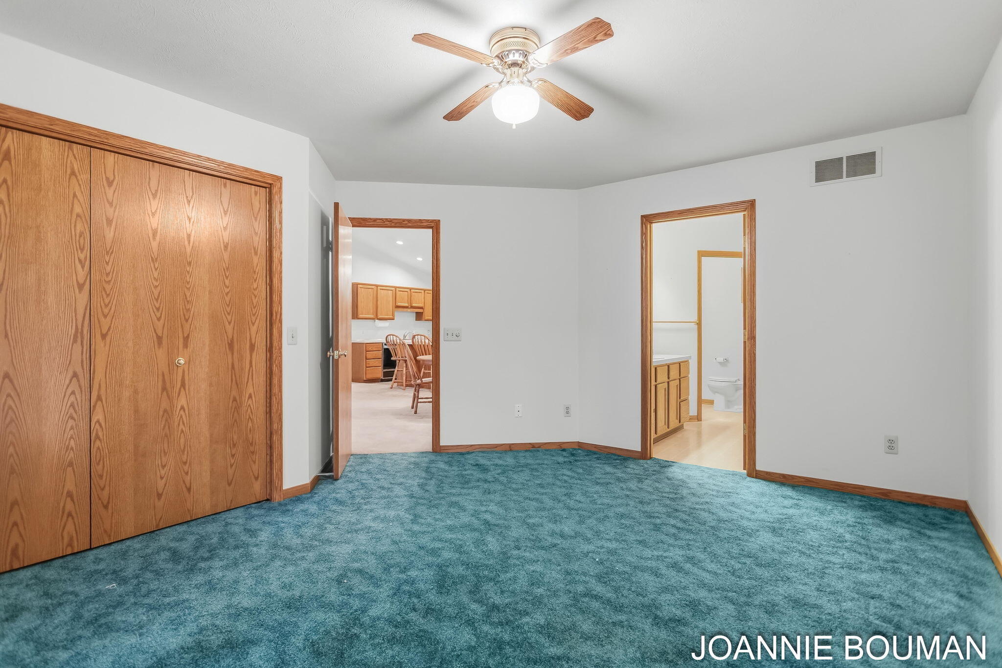1963 Lakeview Drive Zeeland MI 49464