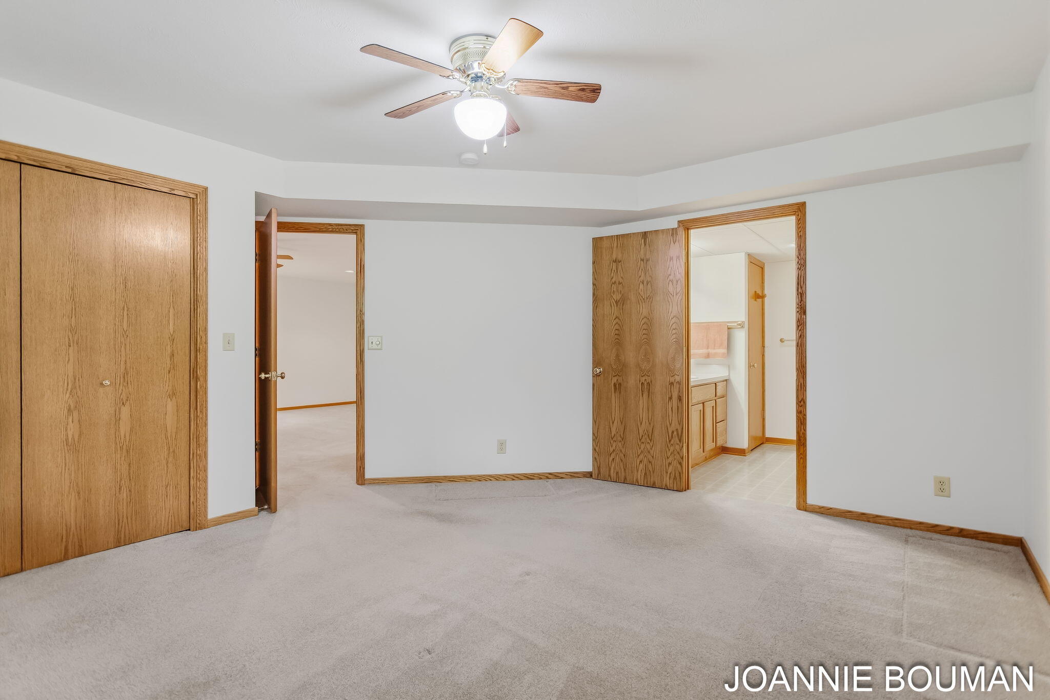 1963 Lakeview Drive Zeeland MI 49464