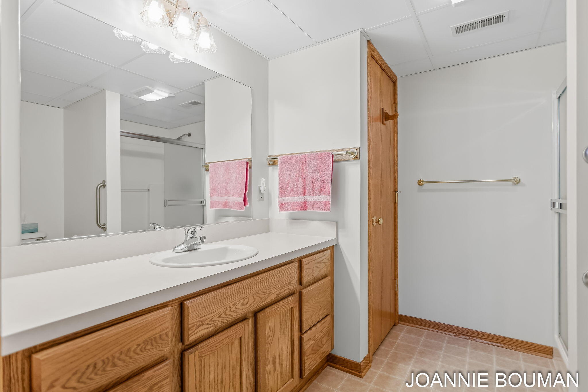 1963 Lakeview Drive Zeeland MI 49464
