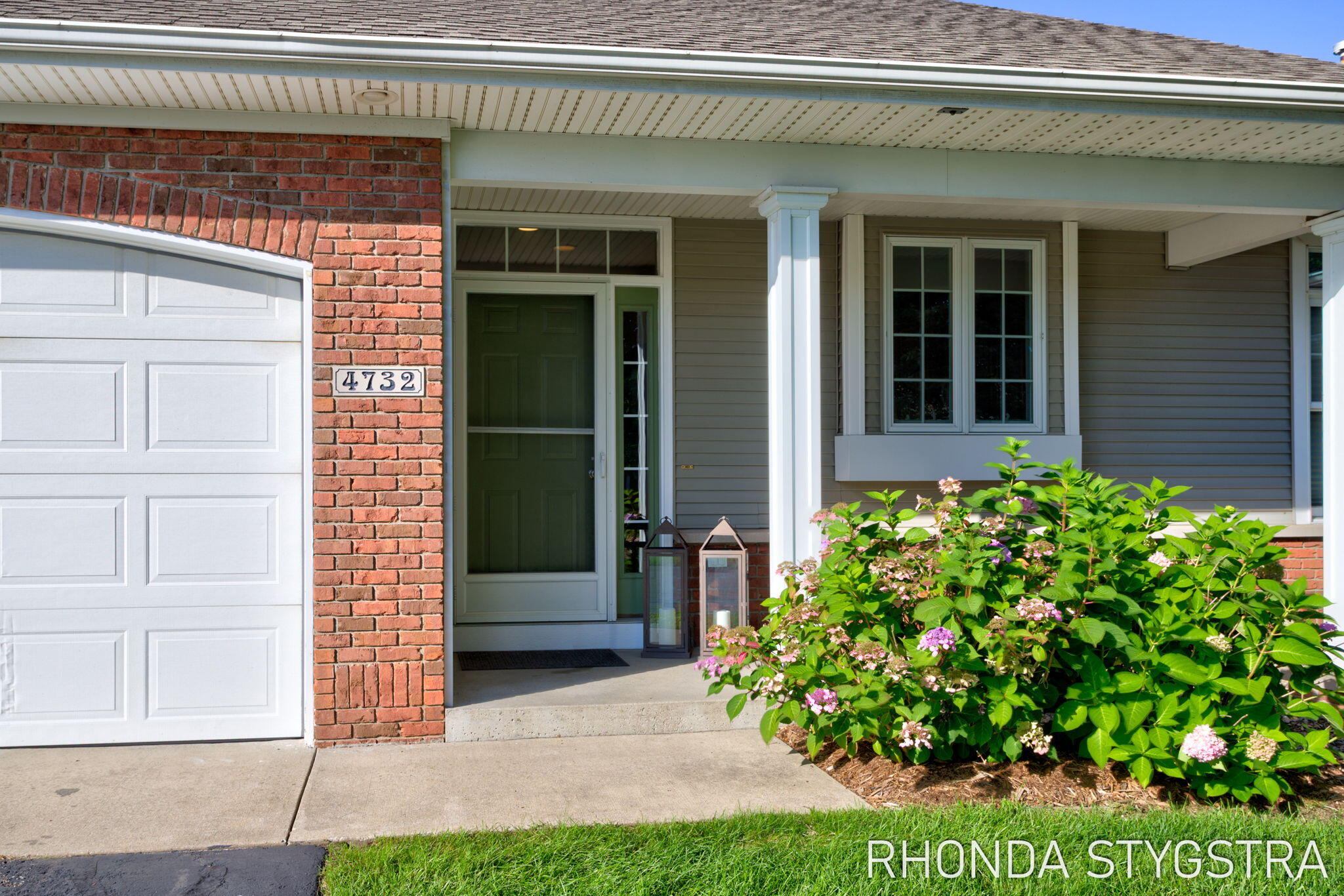 4732 Charleston Court Holland MI 49423
