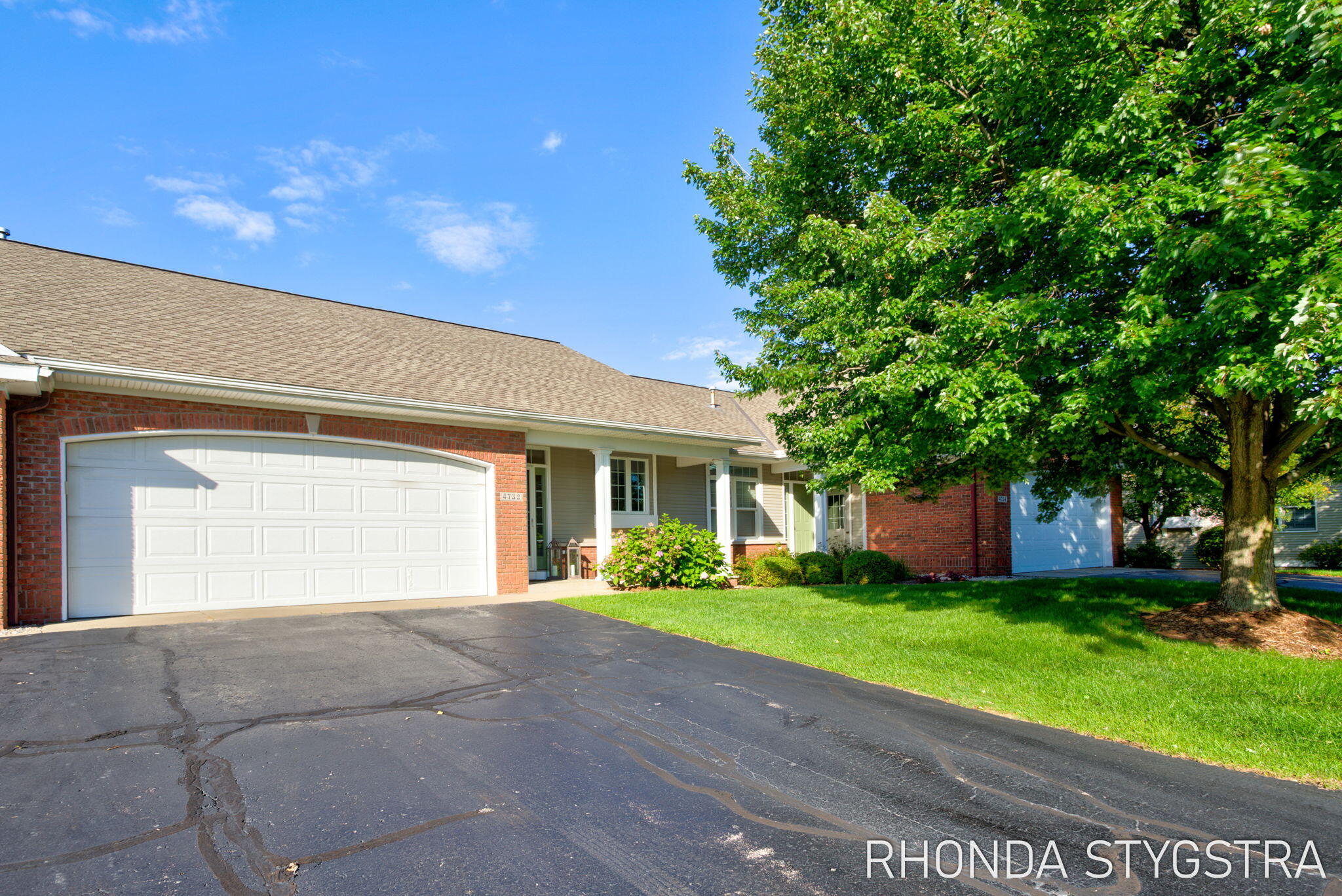 4732 Charleston Court Holland MI 49423