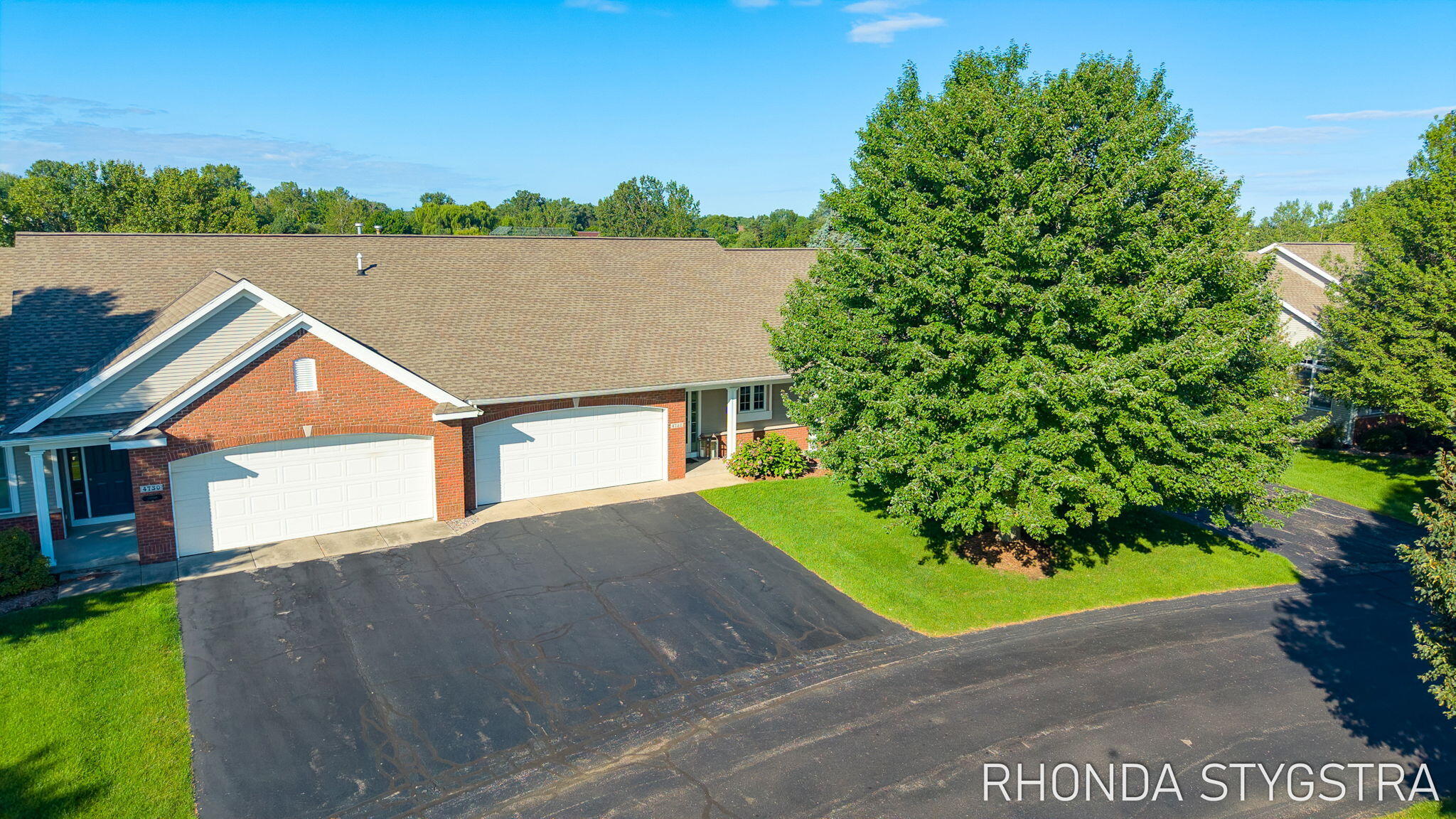 4732 Charleston Court Holland MI 49423