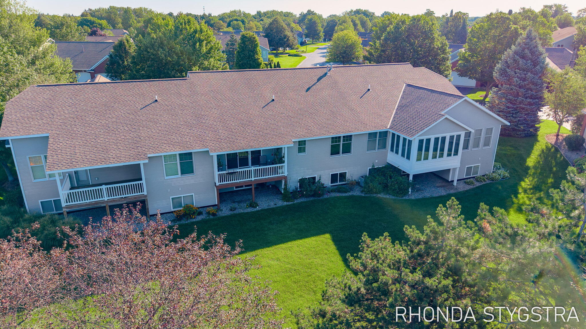 4732 Charleston Court Holland MI 49423