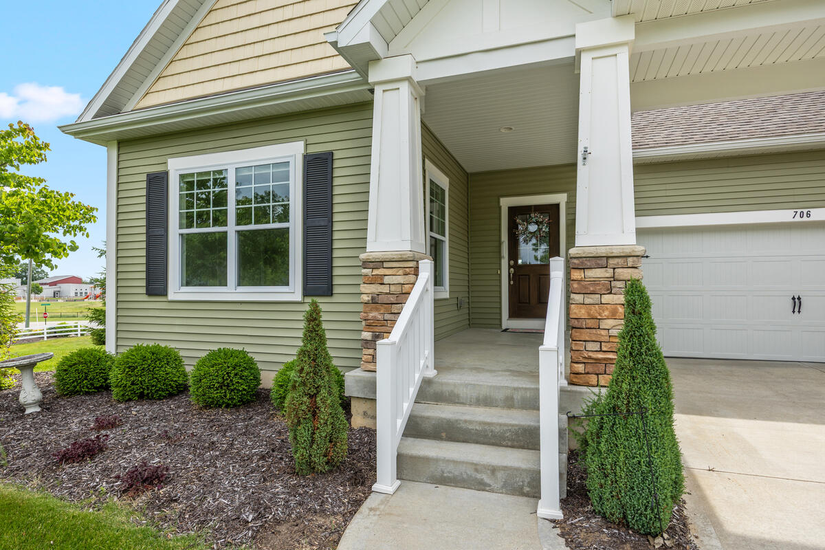 706 Braeside Drive SE Byron Center MI 49315