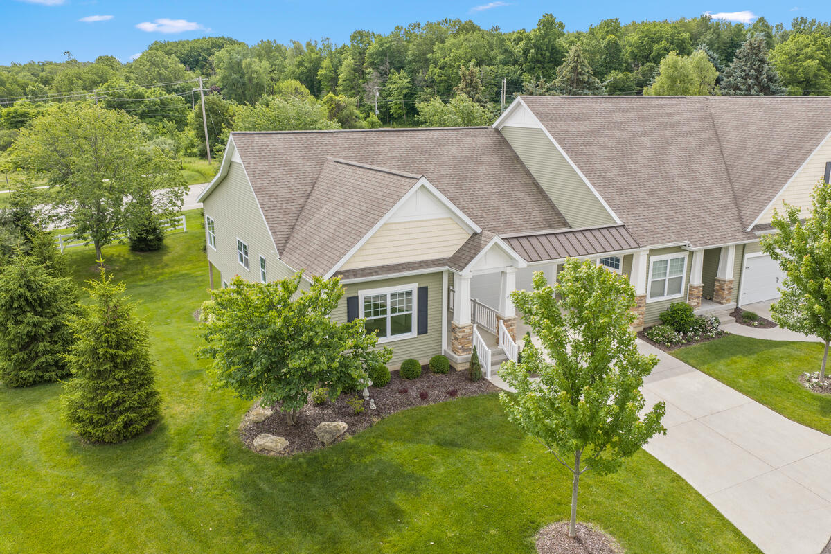 706 Braeside Drive SE Byron Center MI 49315