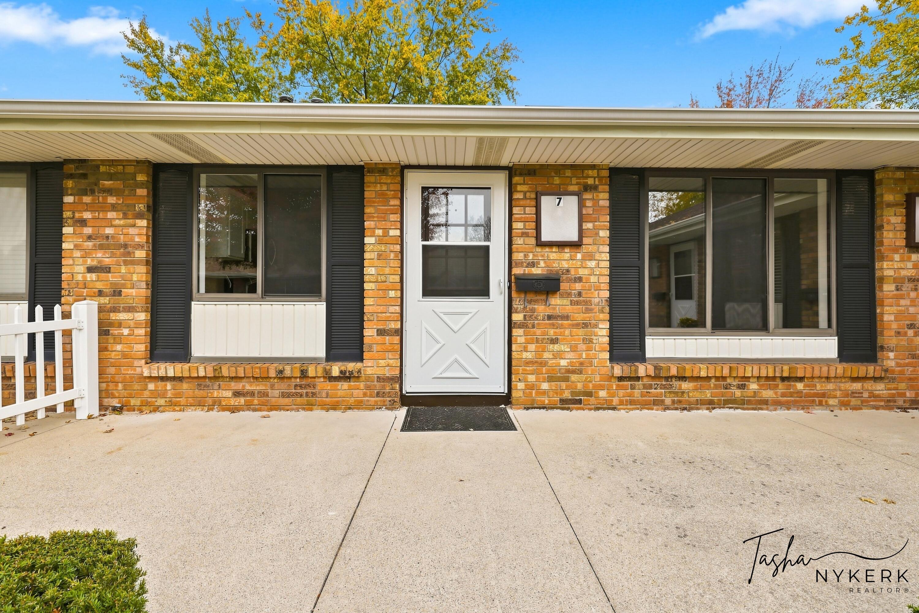 19 Old Mill Drive Holland MI 49423