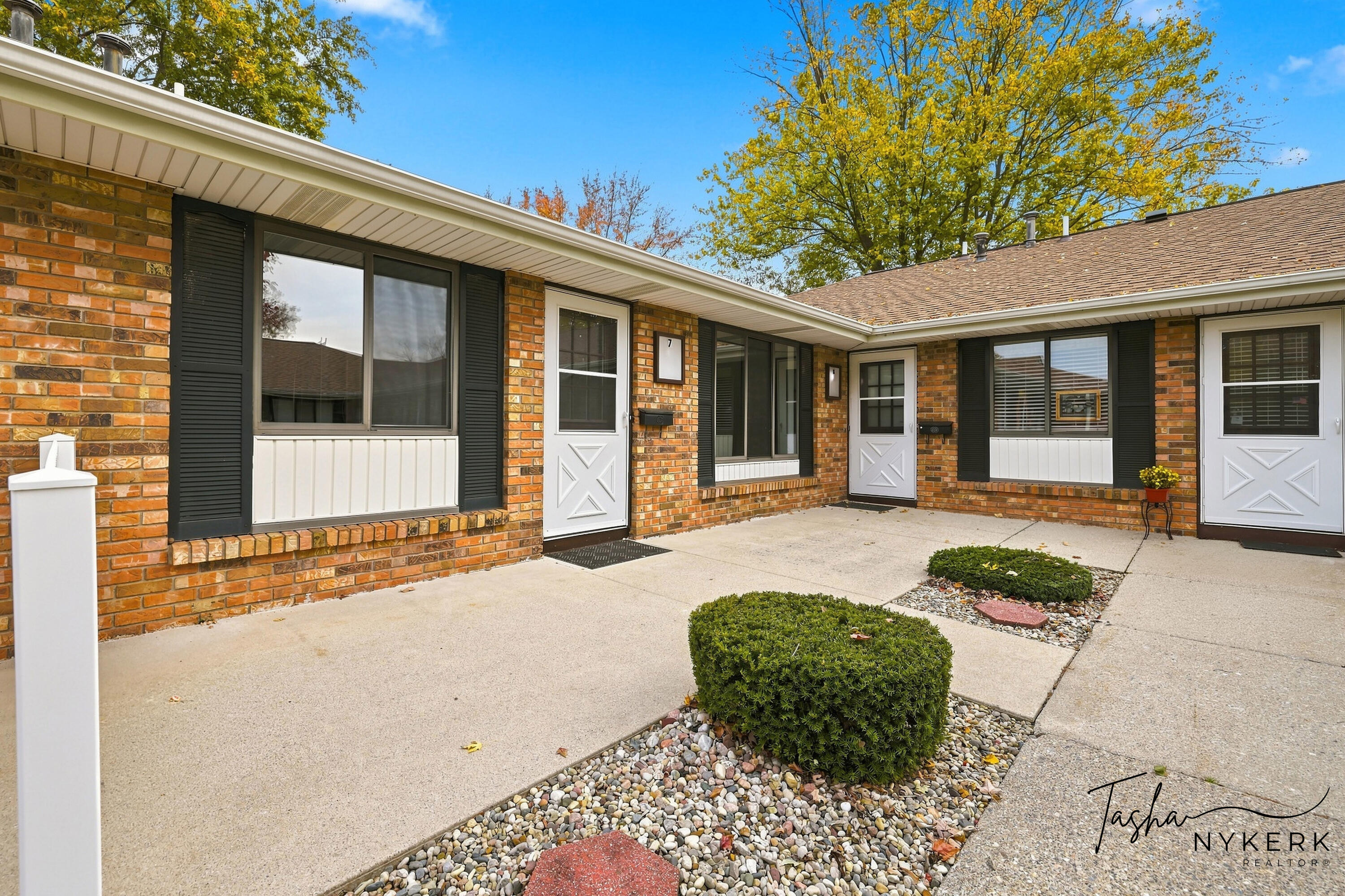 19 Old Mill Drive Holland MI 49423