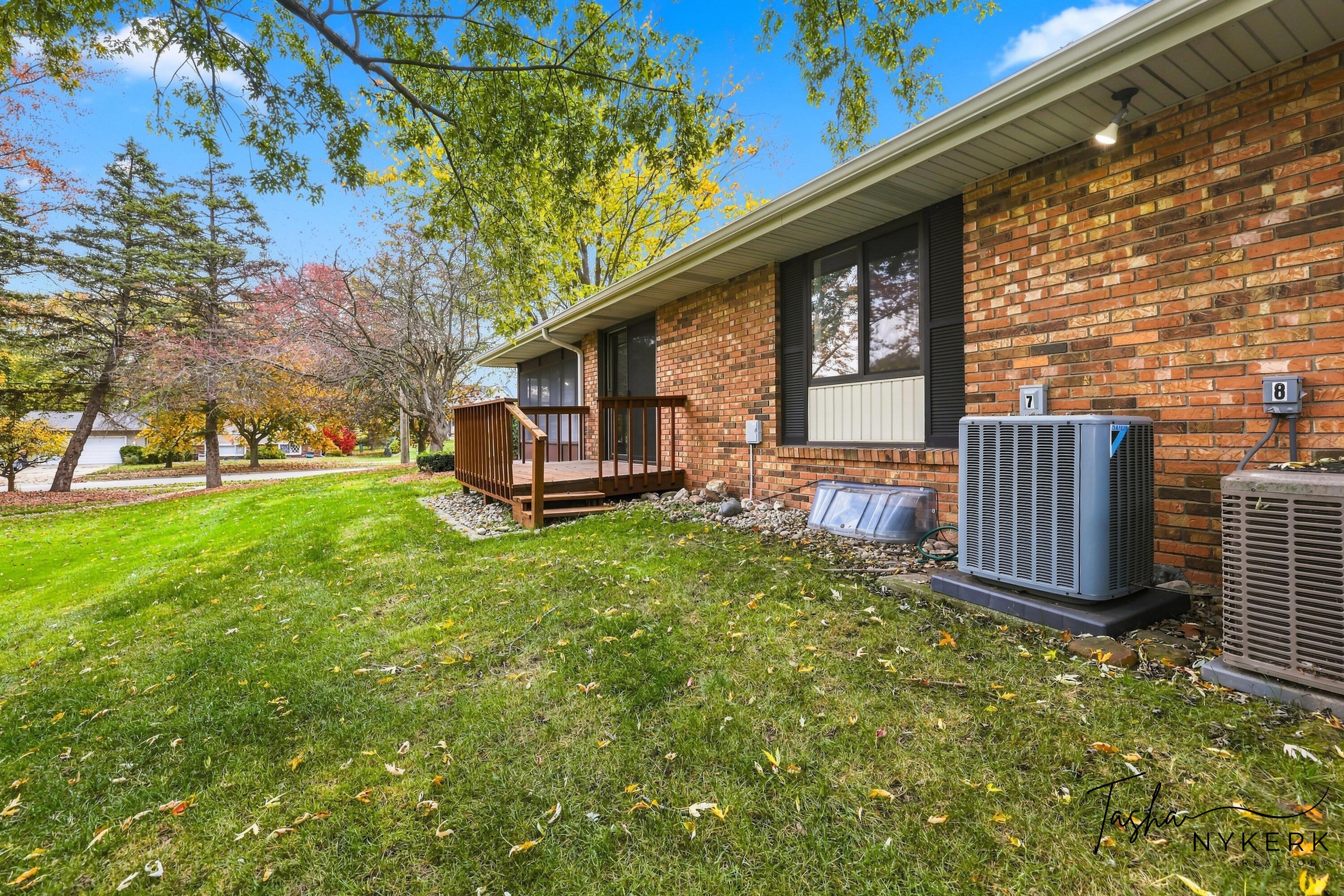 19 Old Mill Drive Holland MI 49423