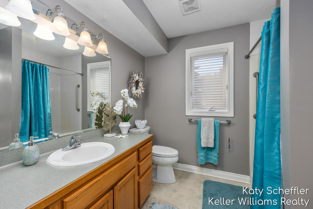 12265 S Crystal Waters Drive Holland MI 49424