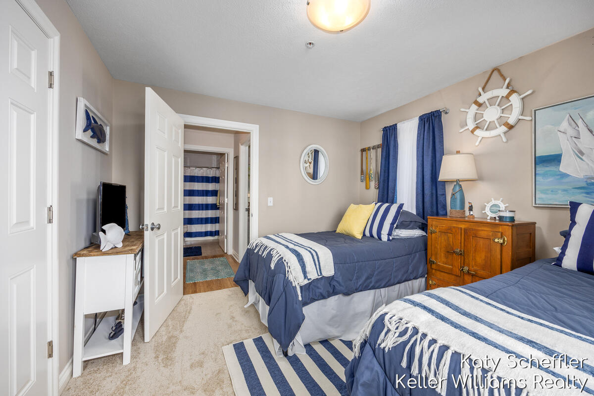 12265 S Crystal Waters Drive Holland MI 49424