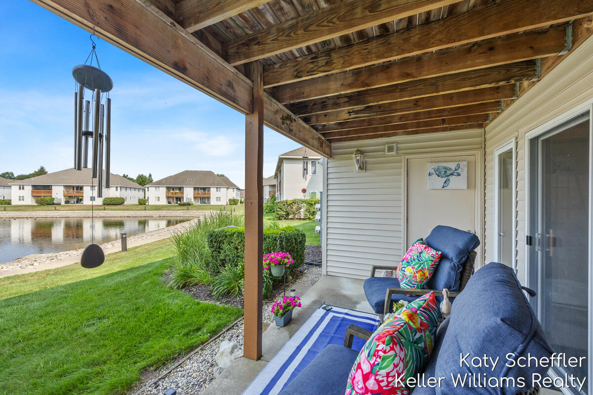 12265 S Crystal Waters Drive Holland MI 49424