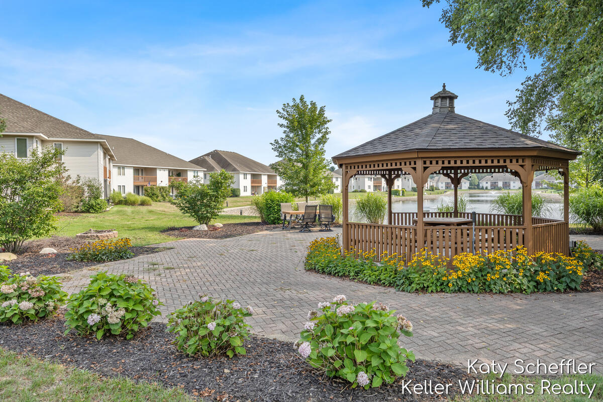12265 S Crystal Waters Drive Holland MI 49424
