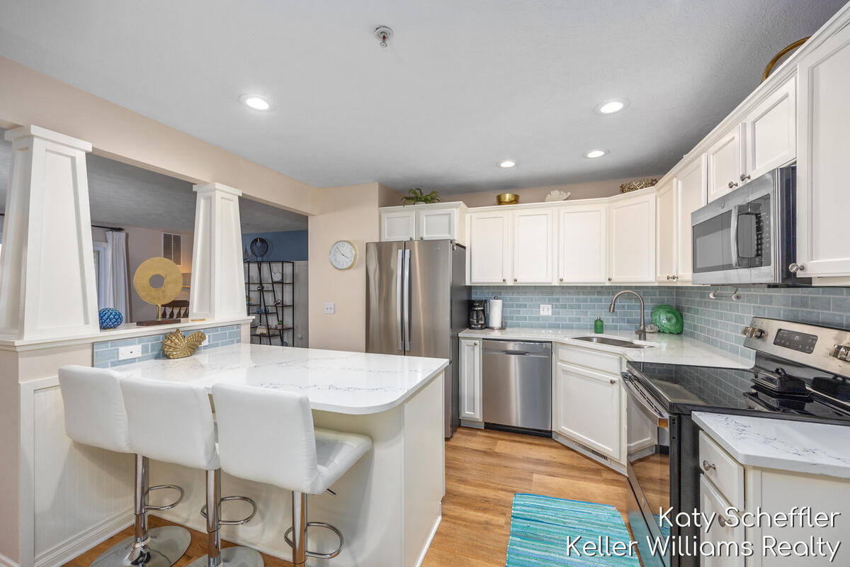 12265 S Crystal Waters Drive Holland MI 49424