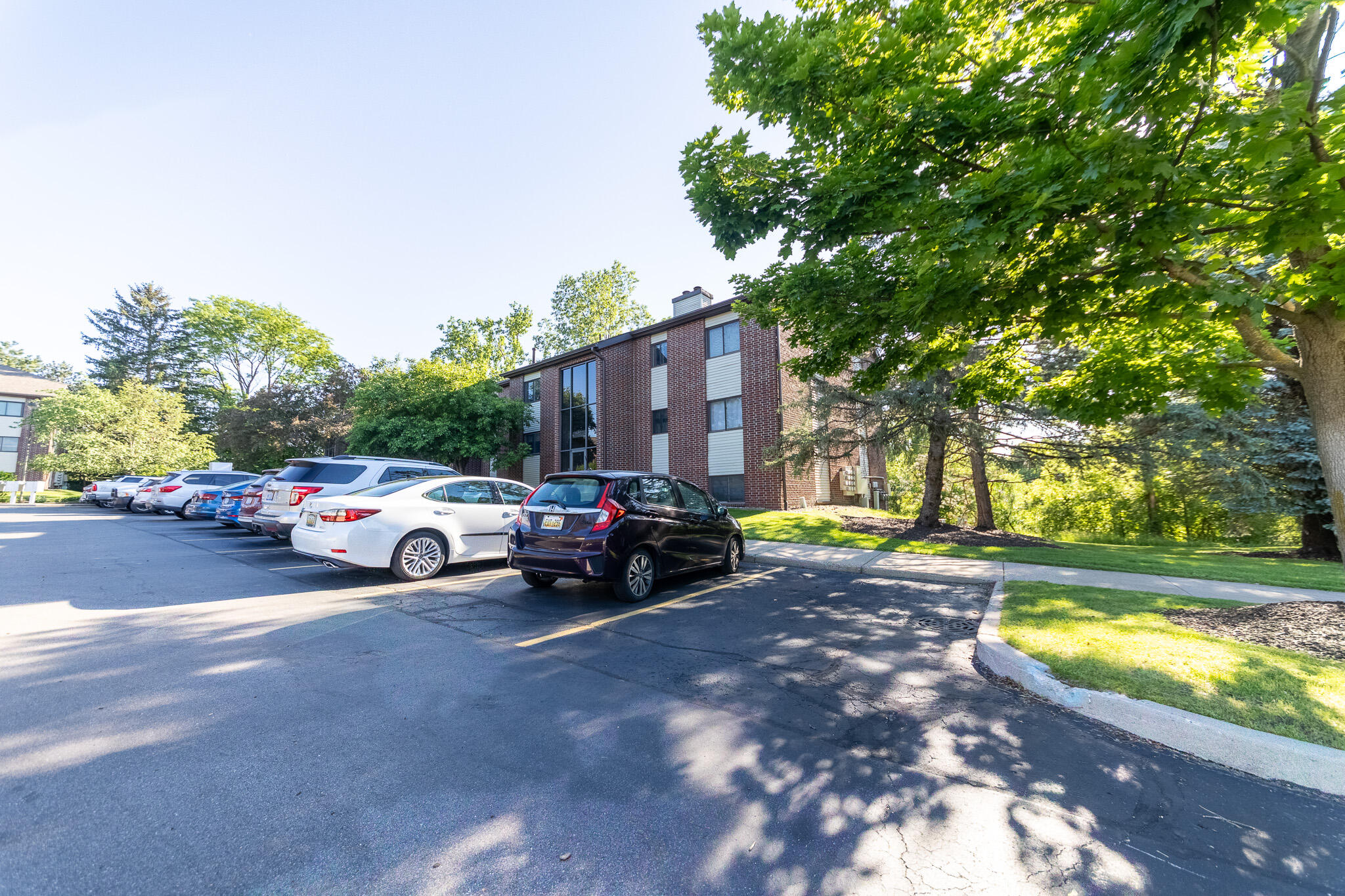 3392 Devonwood Hills NE Grand Rapids MI 49525