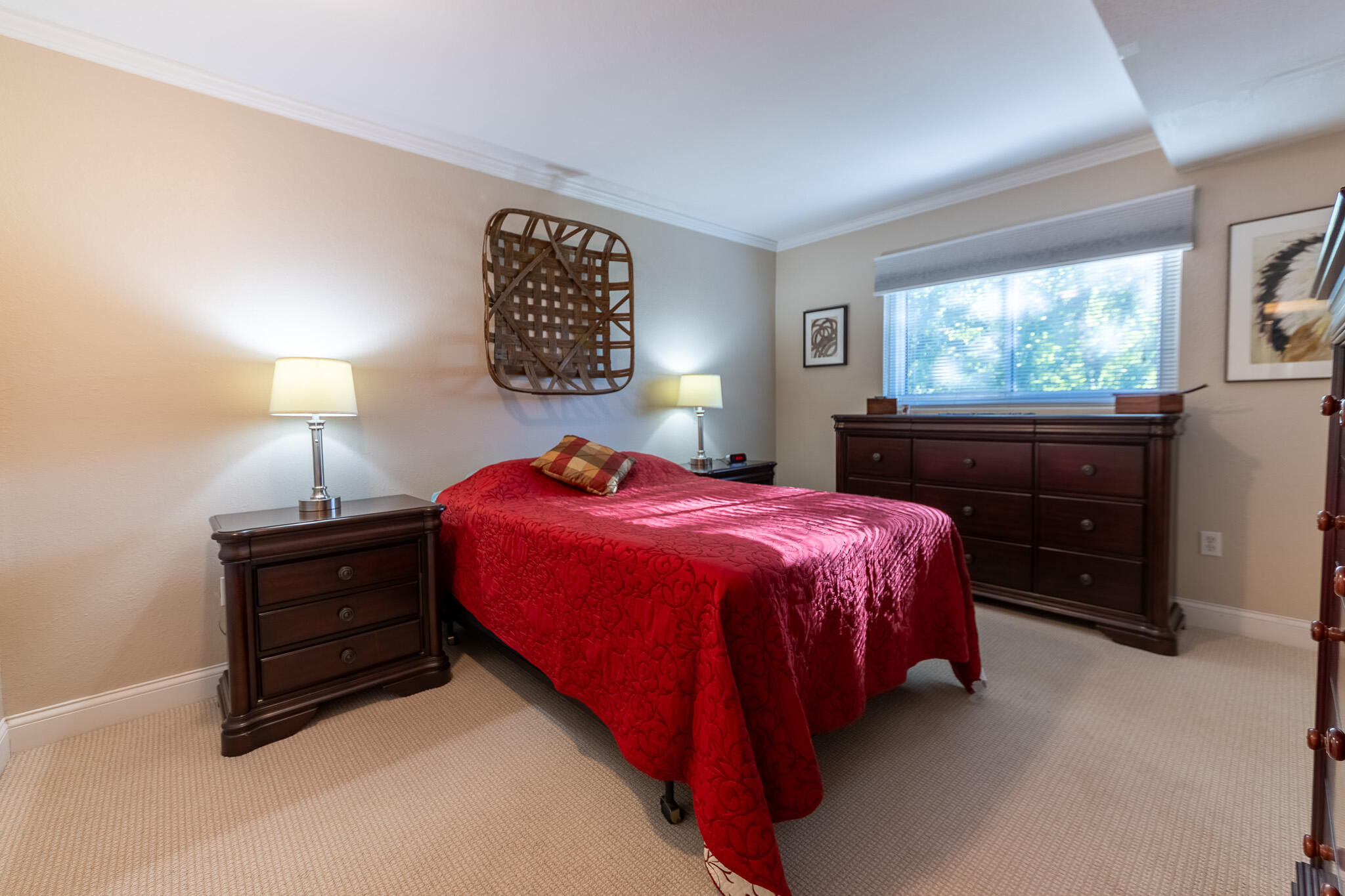 3392 Devonwood Hills NE Grand Rapids MI 49525