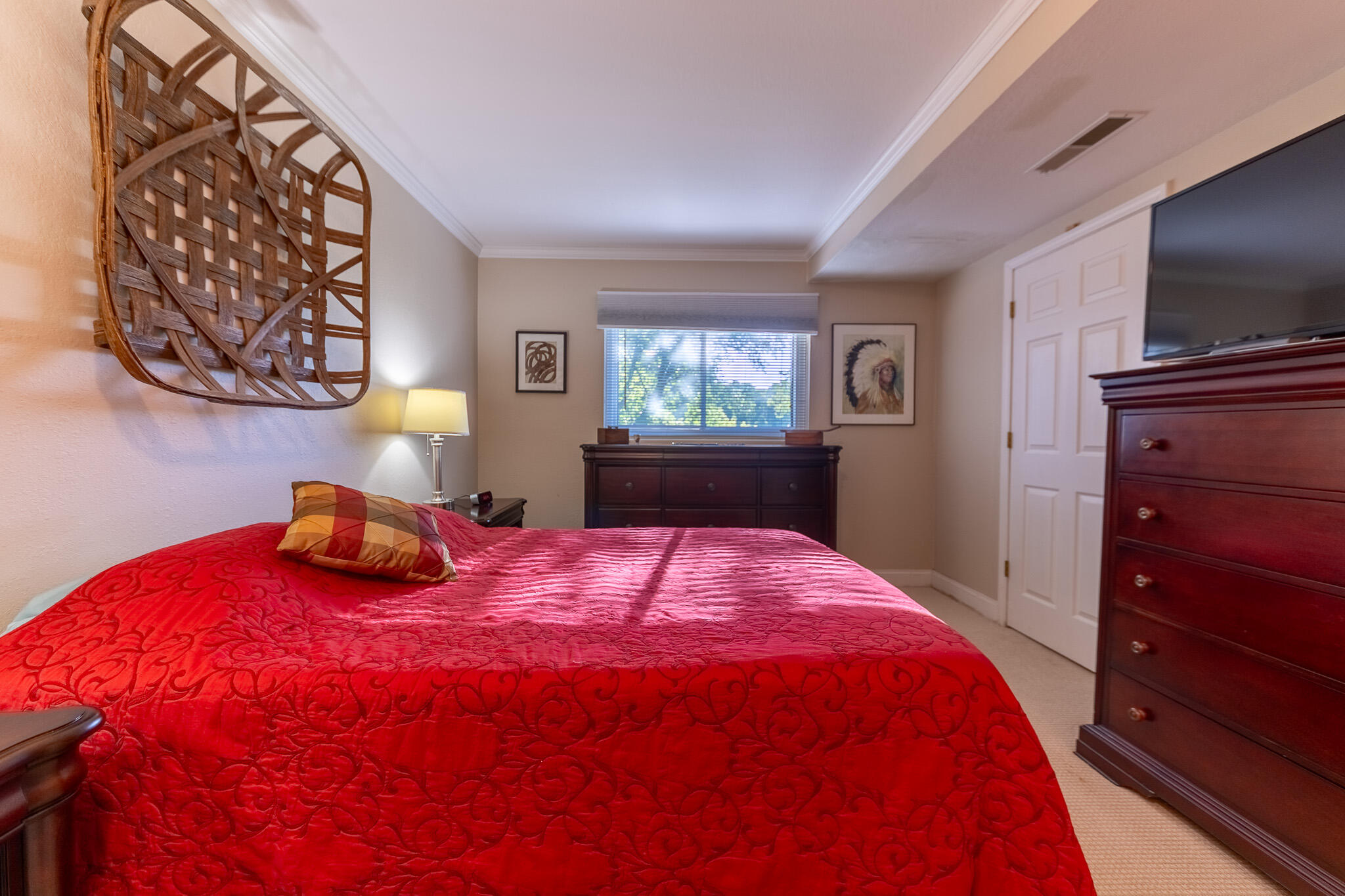 3392 Devonwood Hills NE Grand Rapids MI 49525