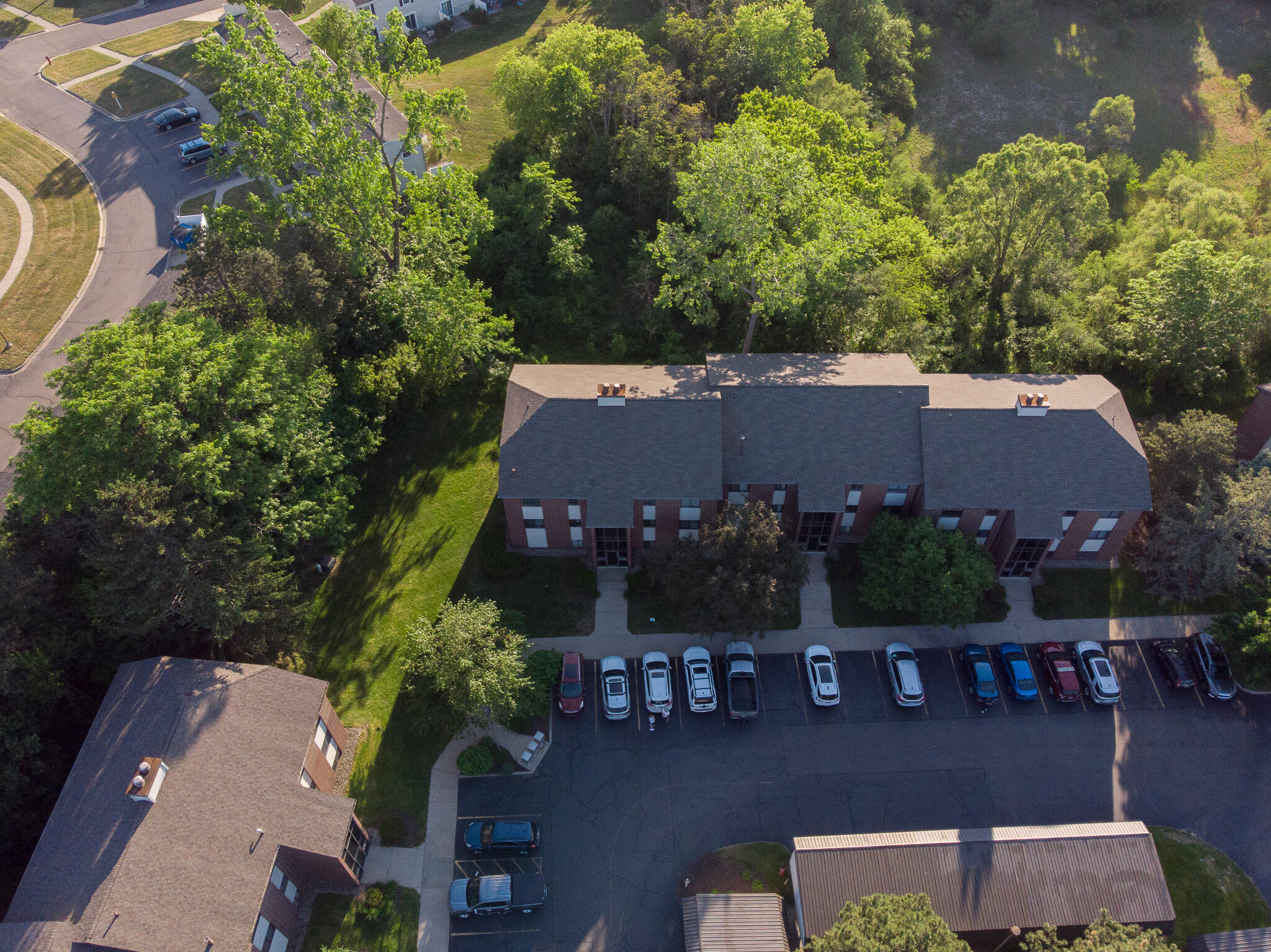 3392 Devonwood Hills NE Grand Rapids MI 49525