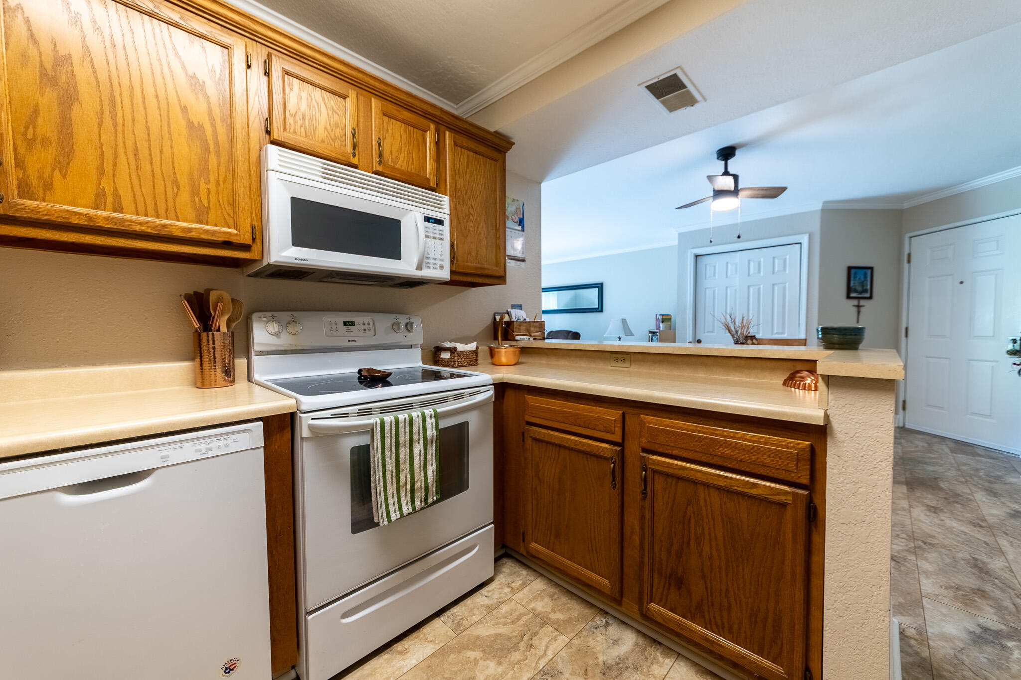 3392 Devonwood Hills NE Grand Rapids MI 49525