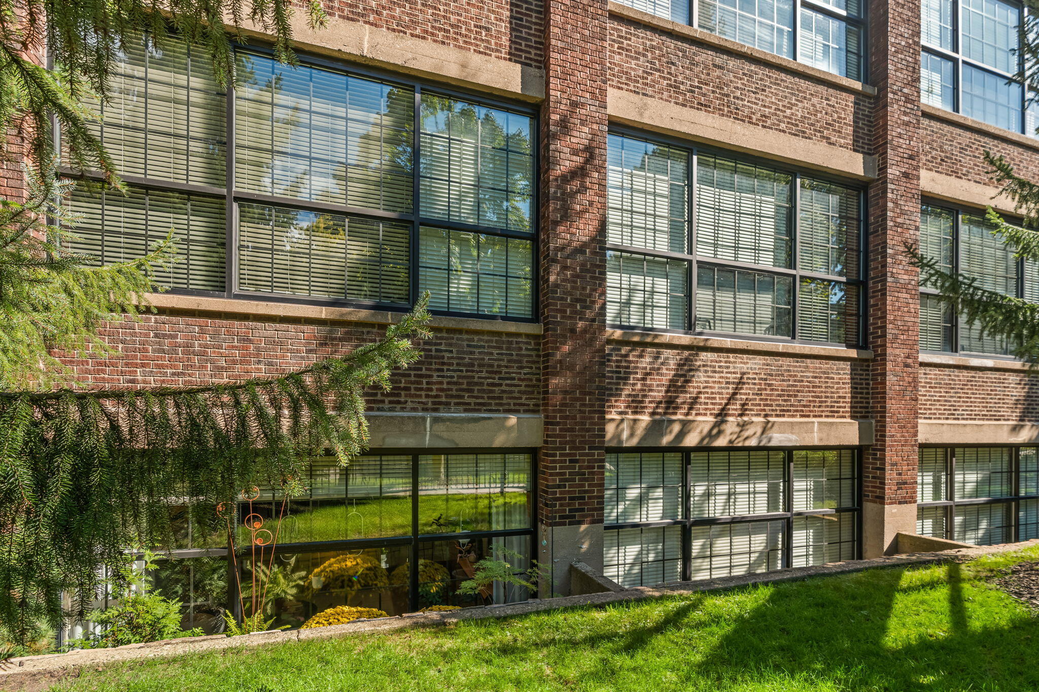 533 Columbia Avenue Holland MI 49423