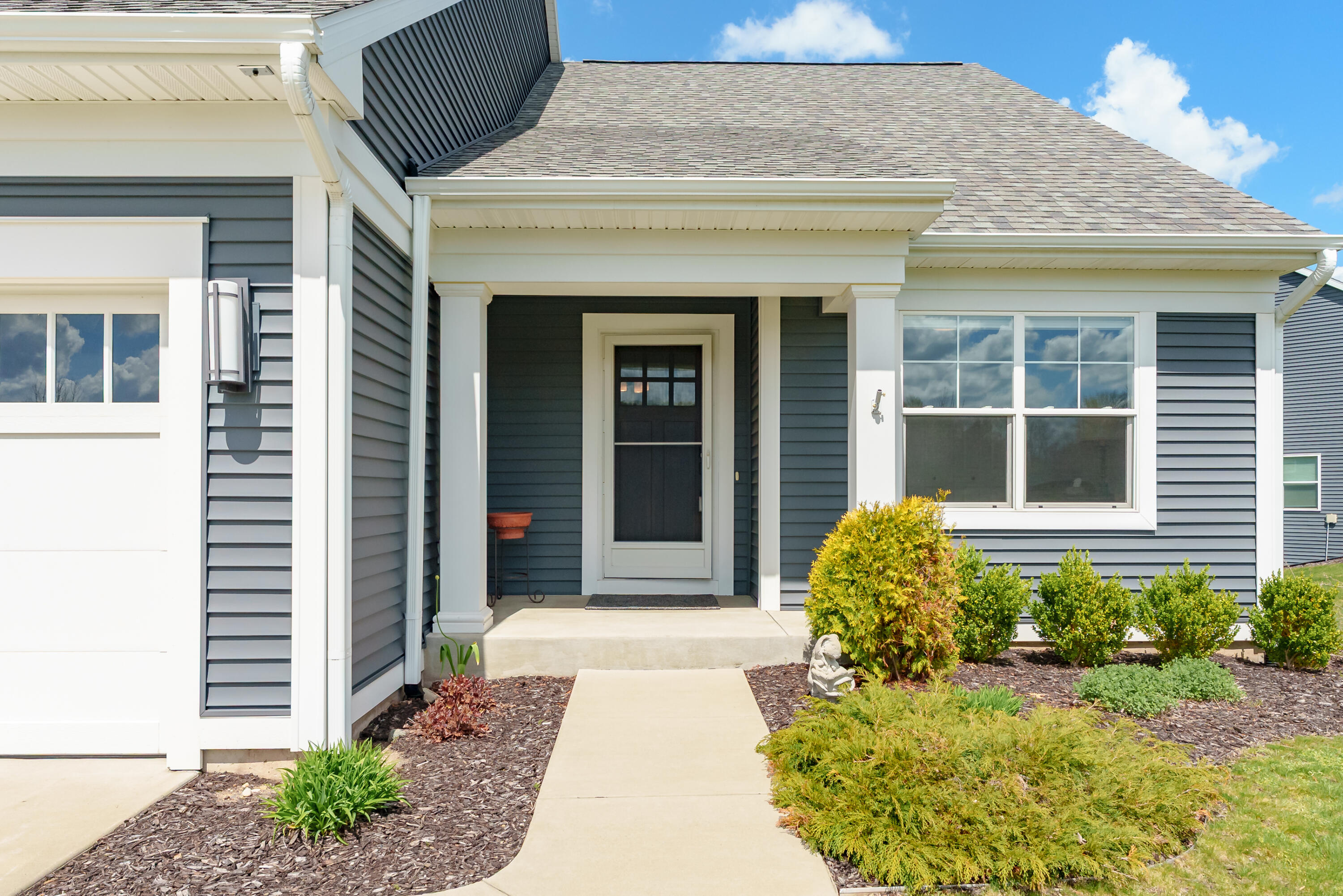 3848 Wetherington Pointe Kalamazoo MI 49006