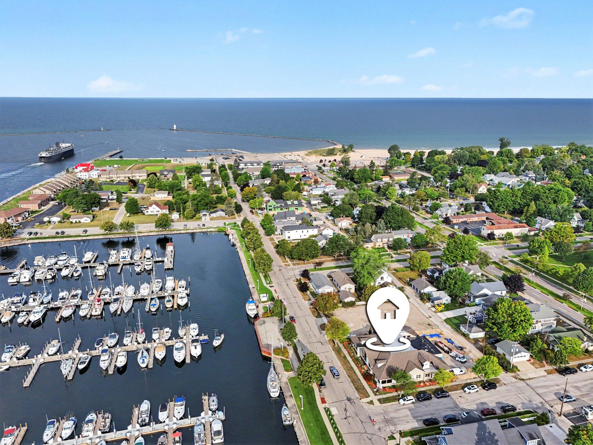 502 W Loomis Street Ludington MI 49431