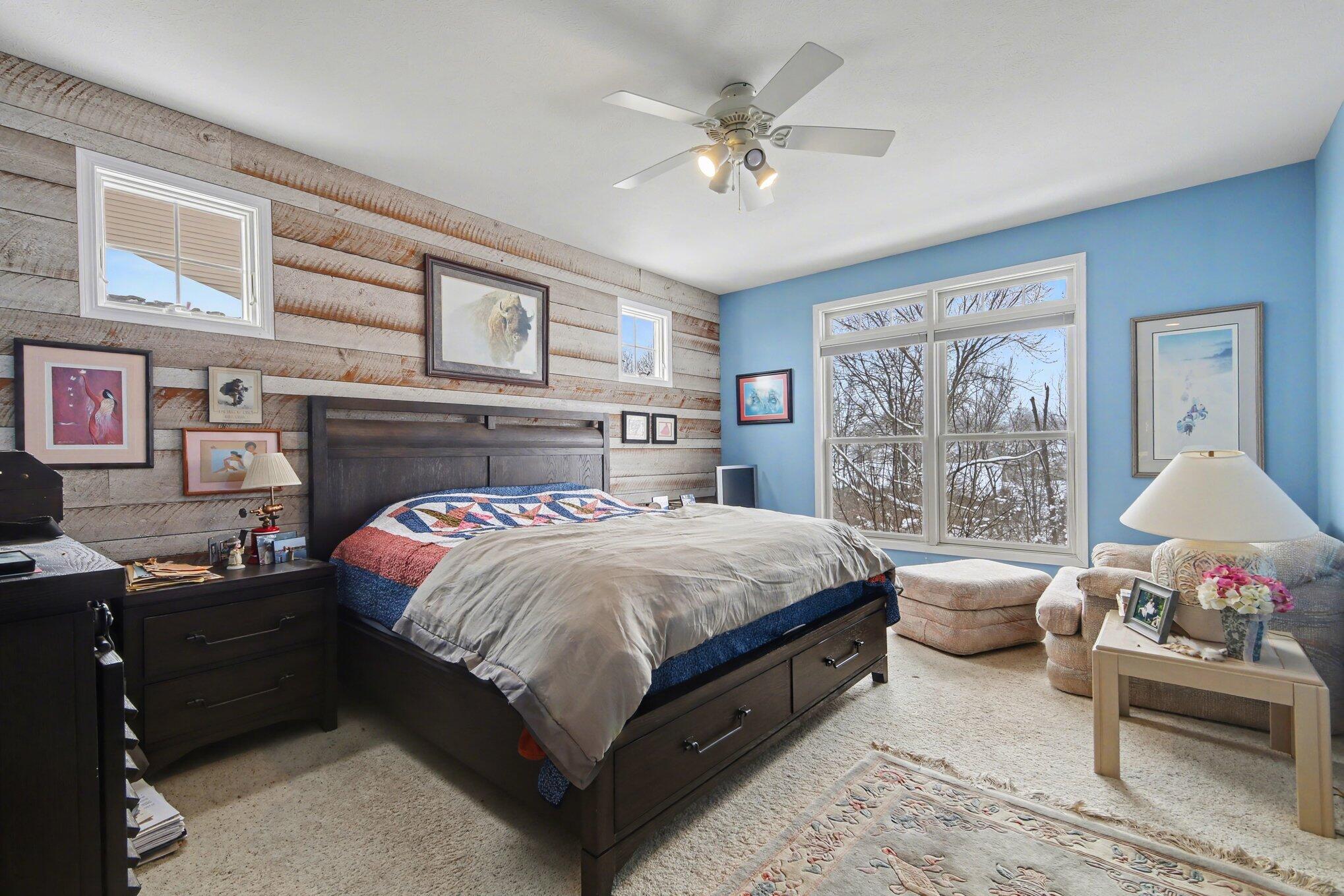 1087 Barrington NW Grand Rapids MI 49534